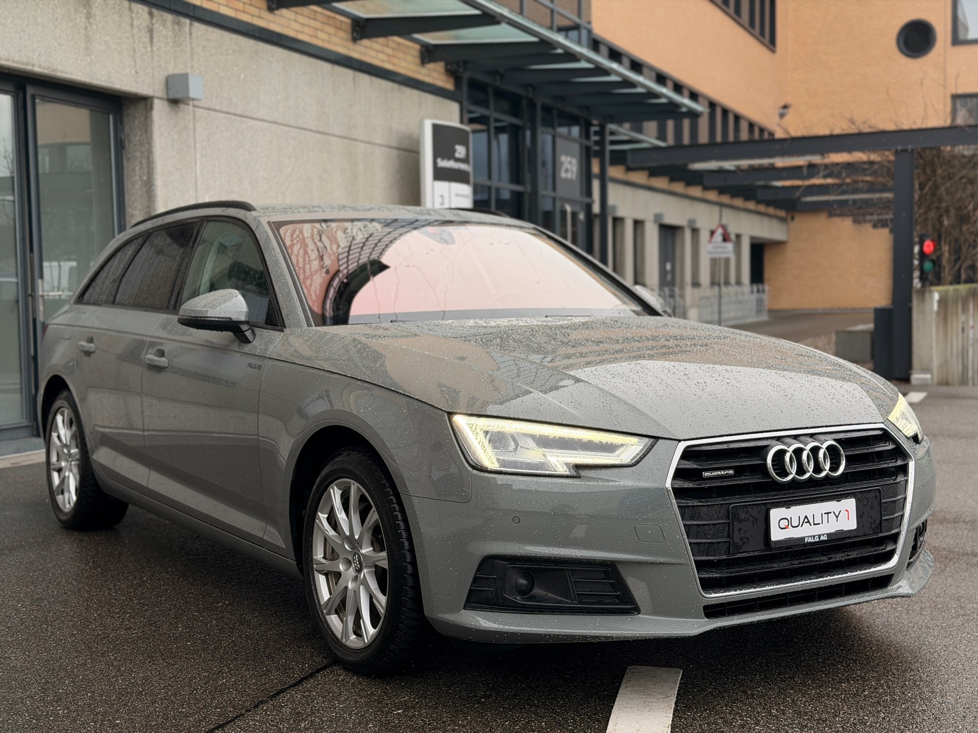AUDI A4 Avant 2.0 TDI Sport quattro S-tronic-image-7