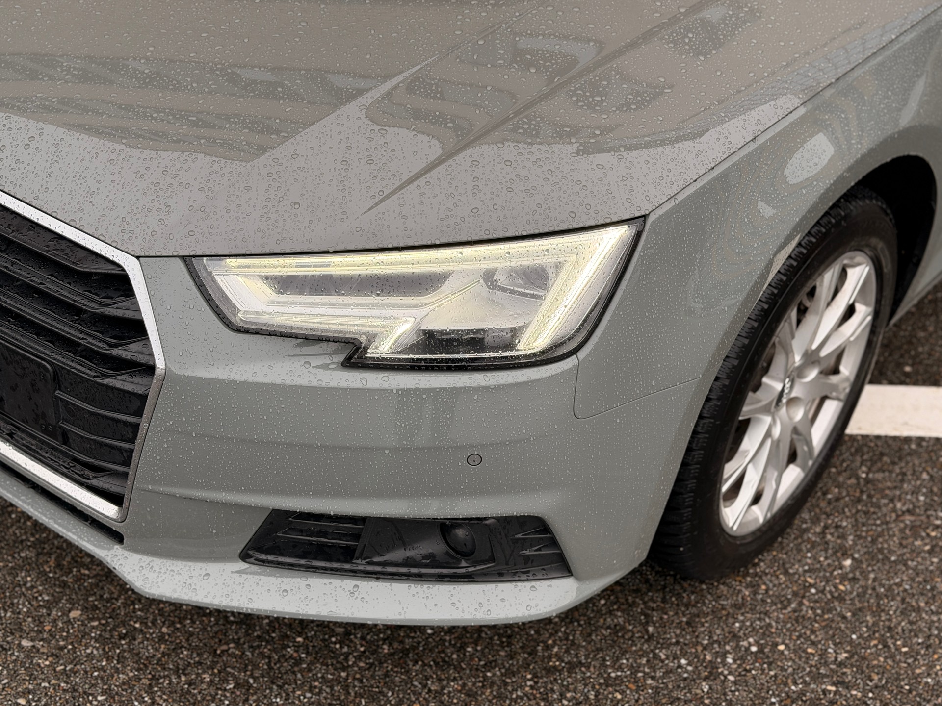 AUDI A4 Avant 2.0 TDI Sport quattro S-tronic-image-5