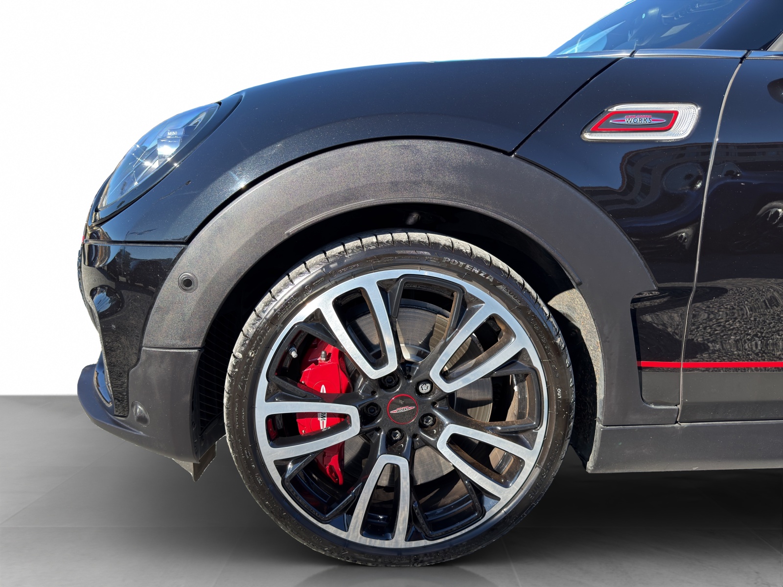 MINI Clubman Cooper John Cooper Works ALL4 Steptronic-image-18