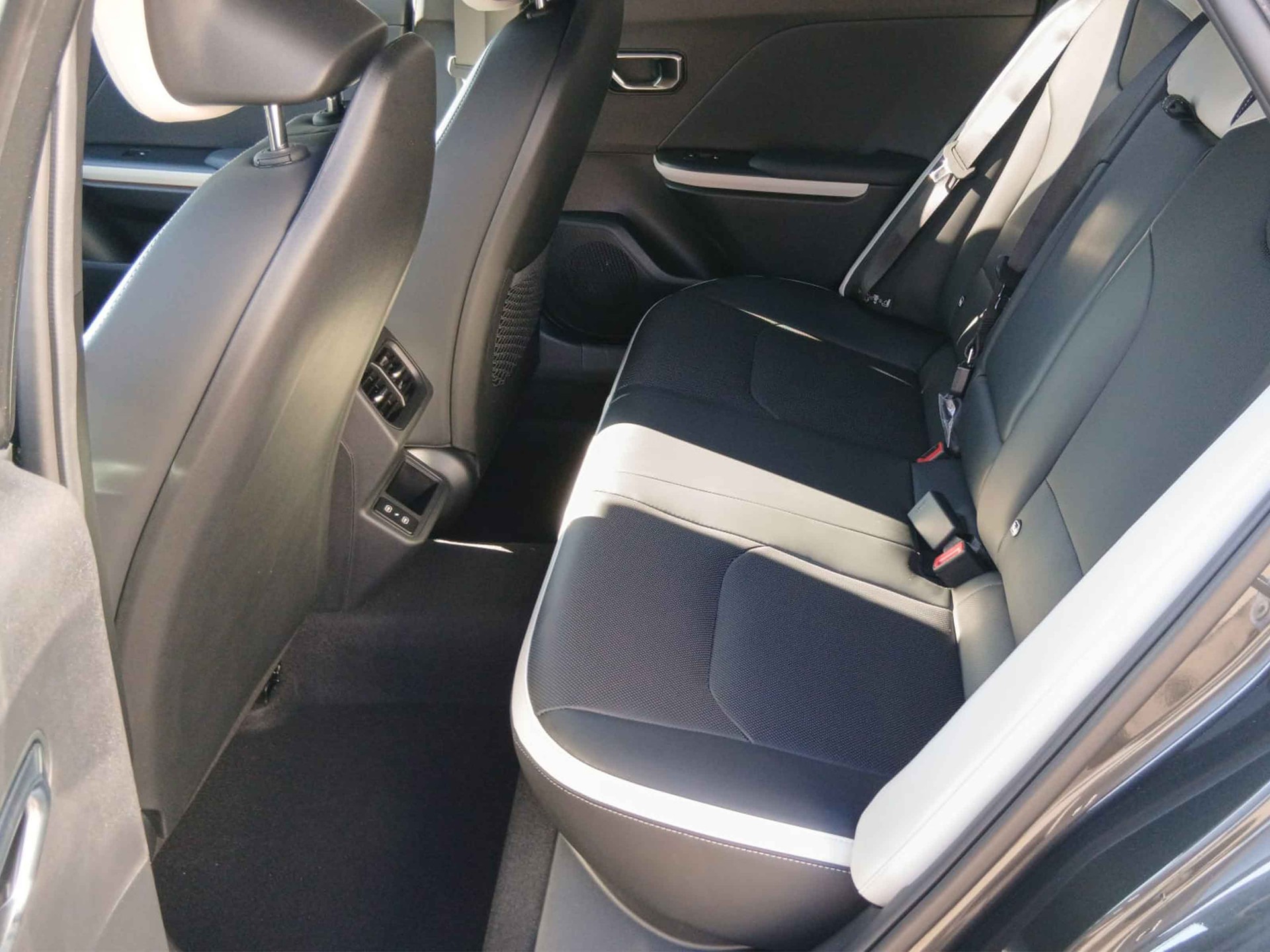 KIA K4 1.6T-GDI DCT GT-LINE CH-Fz.-image-9