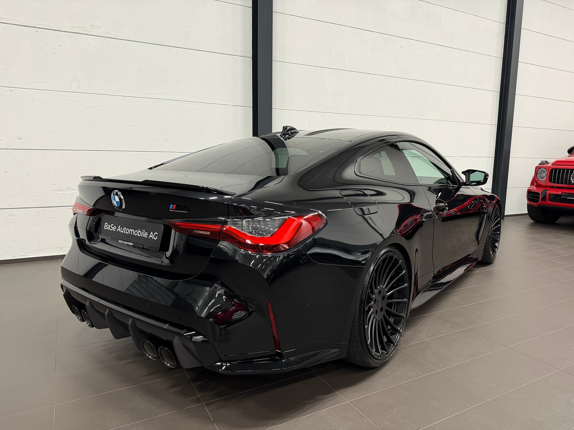 BMW M4 Coupé Competition M xDrive-image-12
