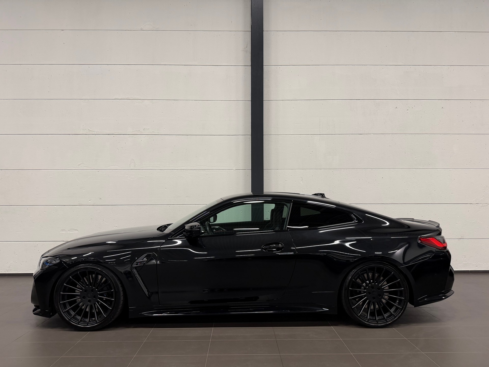 BMW M4 Coupé Competition M xDrive-image-9
