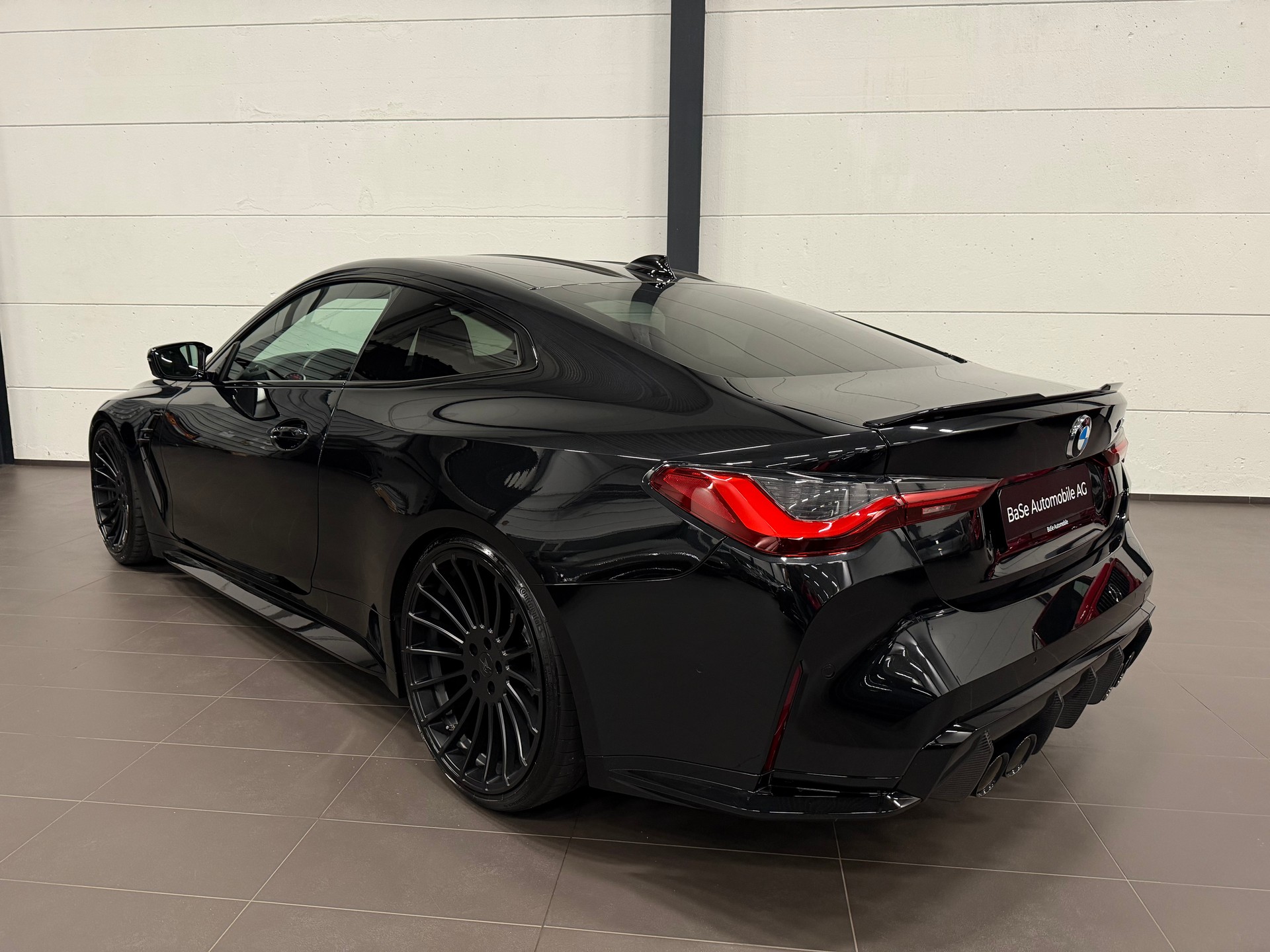 BMW M4 Coupé Competition M xDrive-image-13