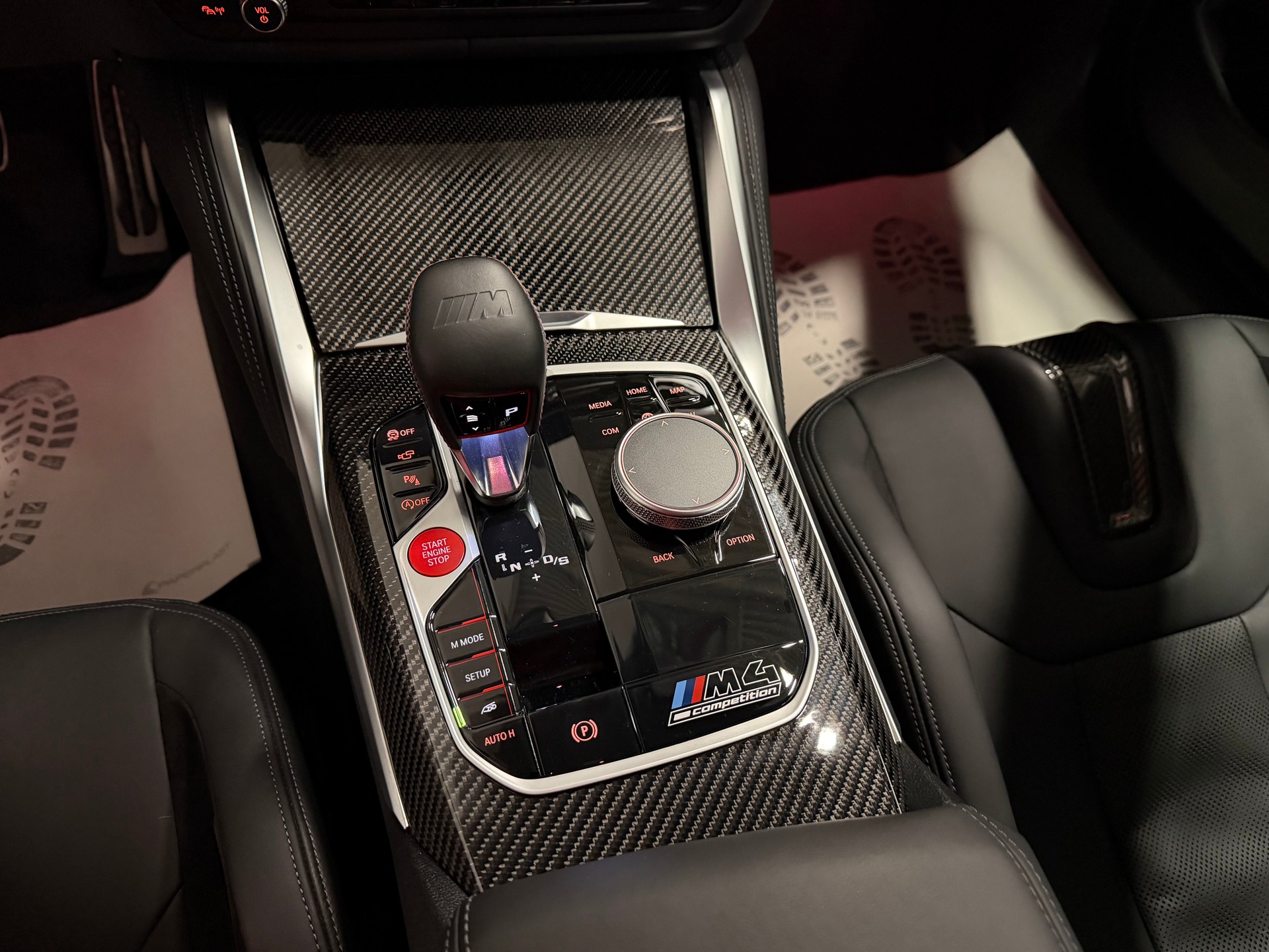BMW M4 Coupé Competition M xDrive-image-27