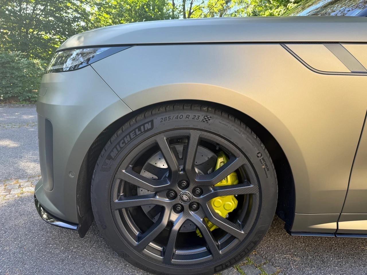 LAND ROVER Range Rover Sport P635 4.4 V8 SV Ed. One Carbon Bronze-image-4
