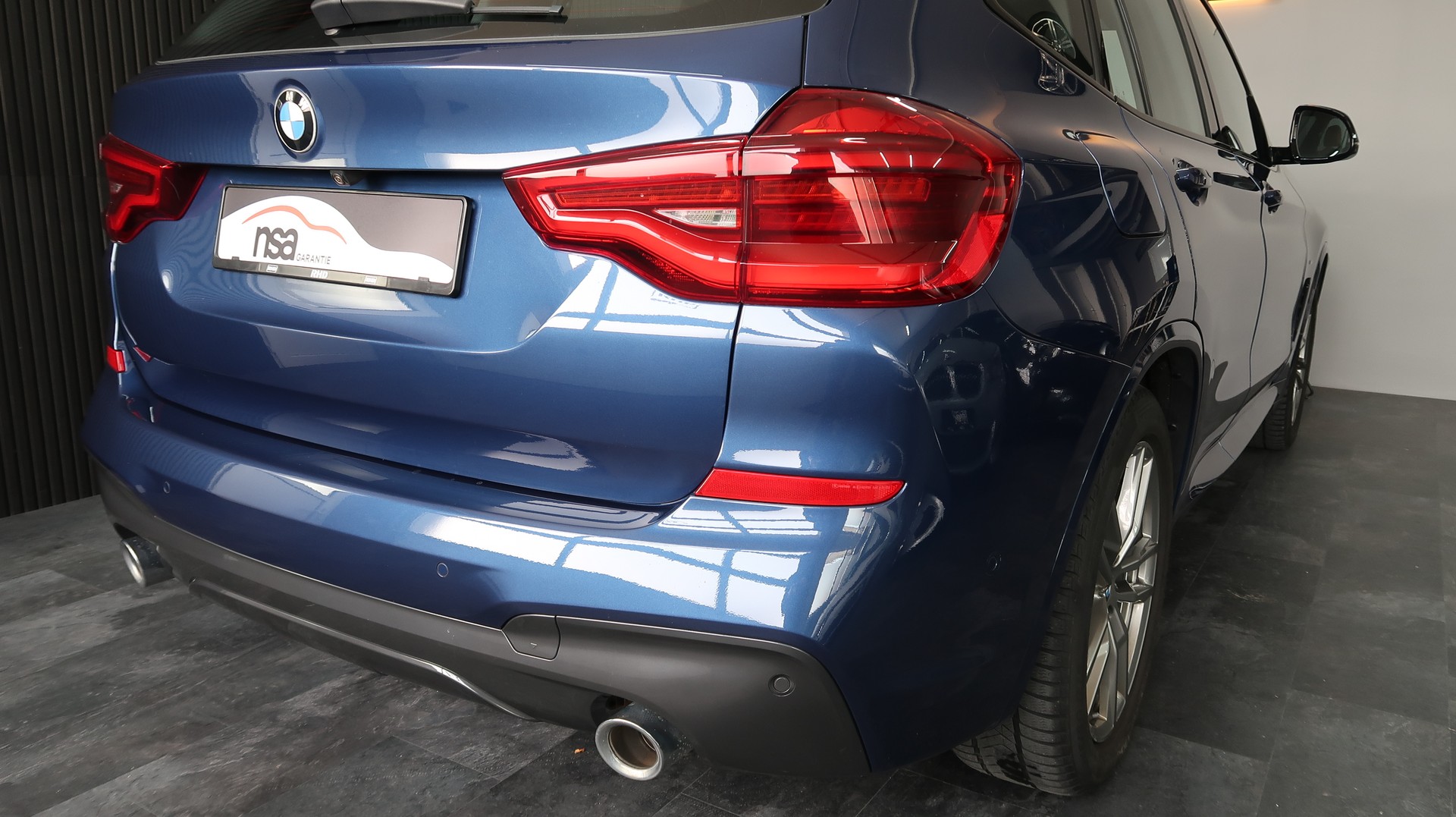 BMW X3 xDrive 20d Individual / PACK-M / CH / GARANTIE / MFK-image-13