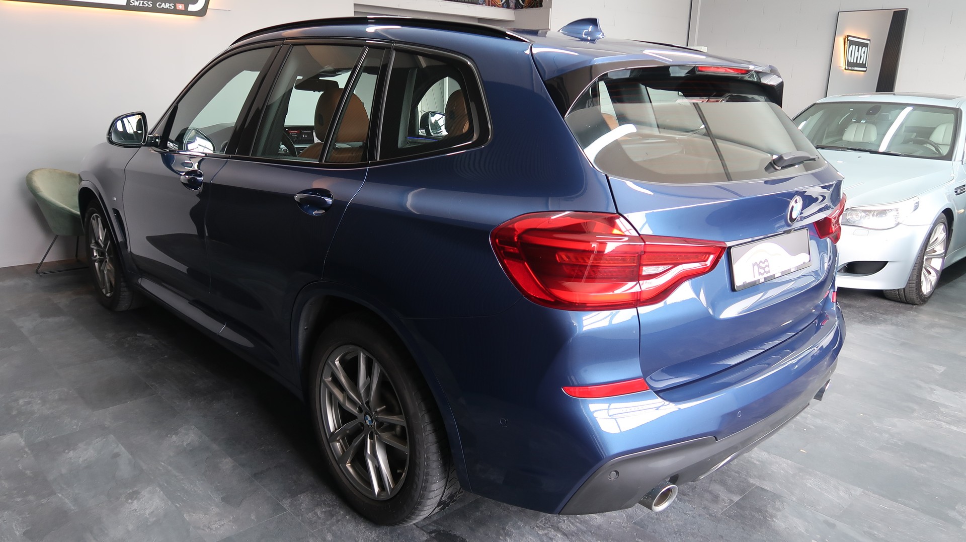 BMW X3 xDrive 20d Individual / PACK-M / CH / GARANTIE / MFK-image-12