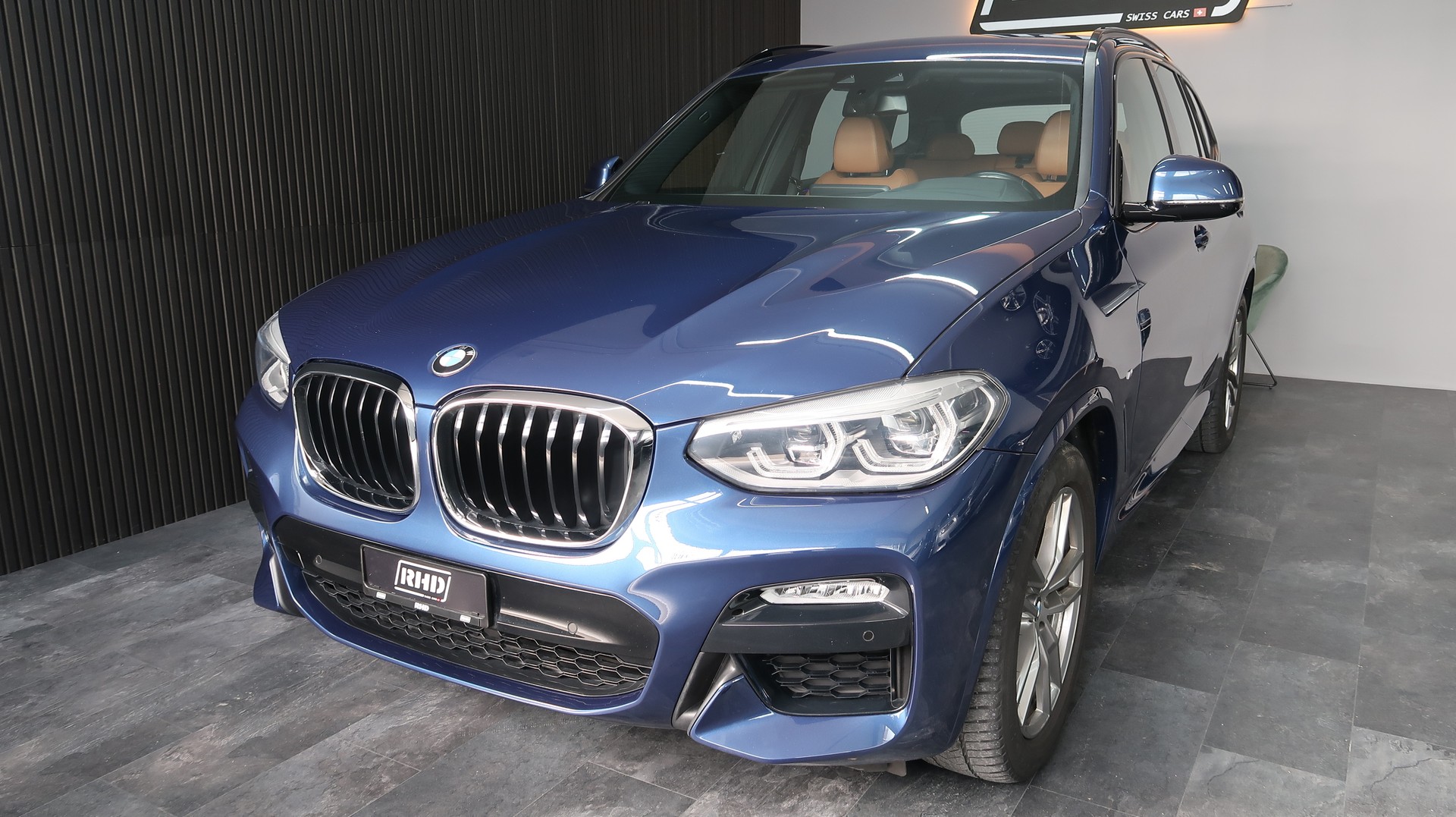 BMW X3 xDrive 20d Individual / PACK-M / CH / GARANTIE / MFK-showroom-element-3