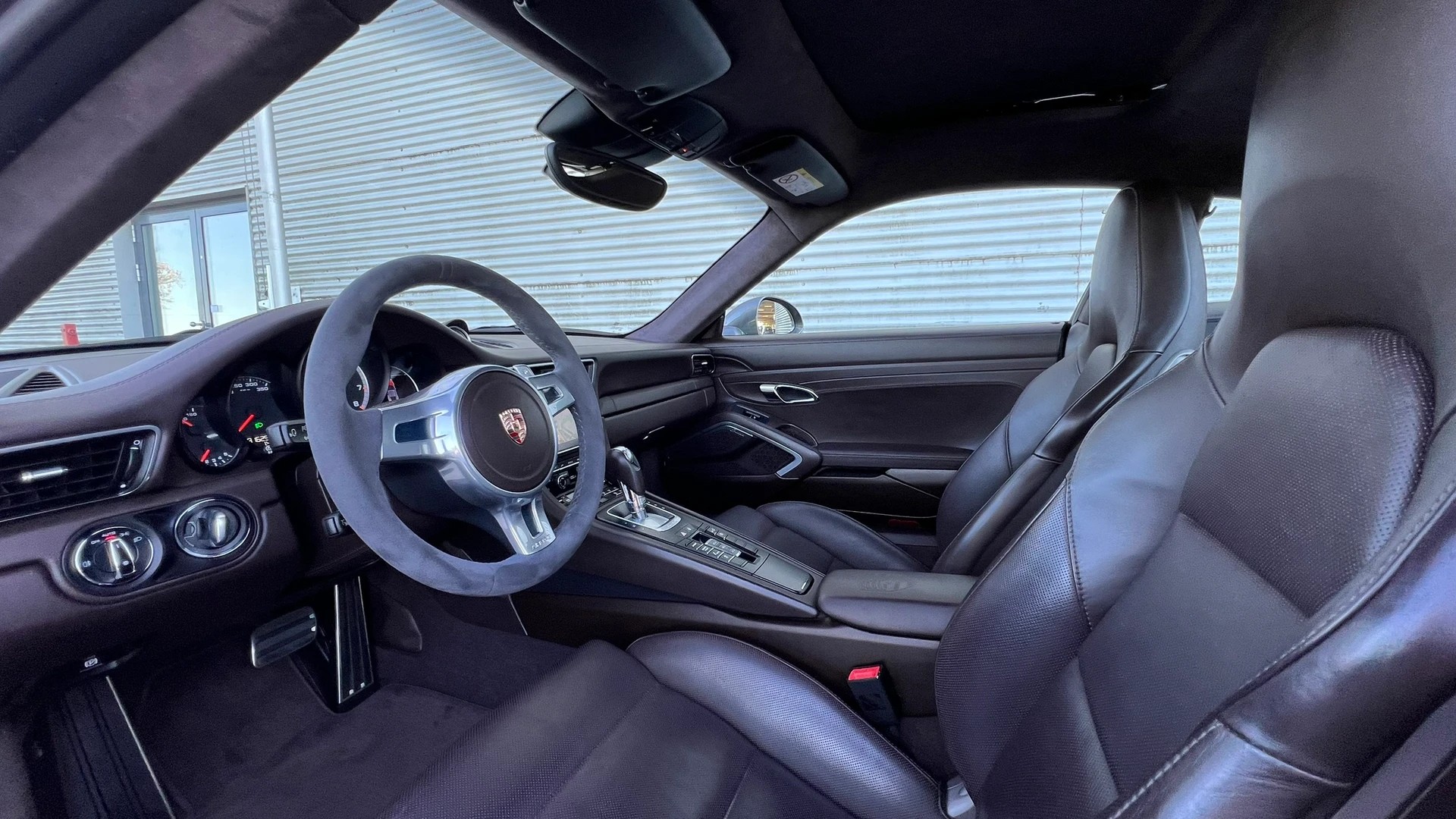 PORSCHE 911 TURBO S PDK BLACK MOSHAMMER l 560 PS-image-25