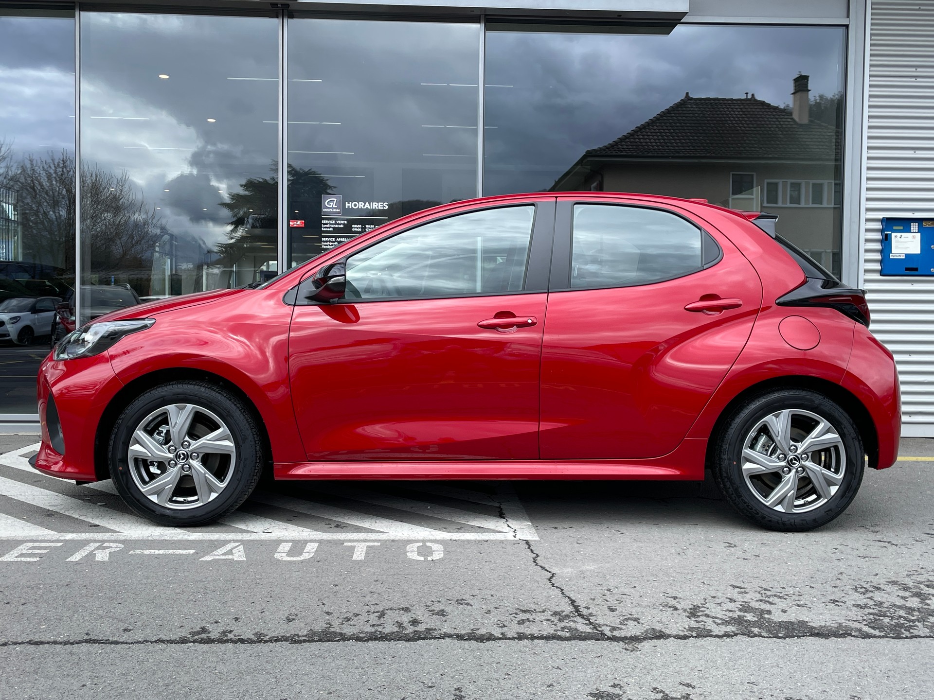 MAZDA 2 Hybrid Exclusive-line-image-2