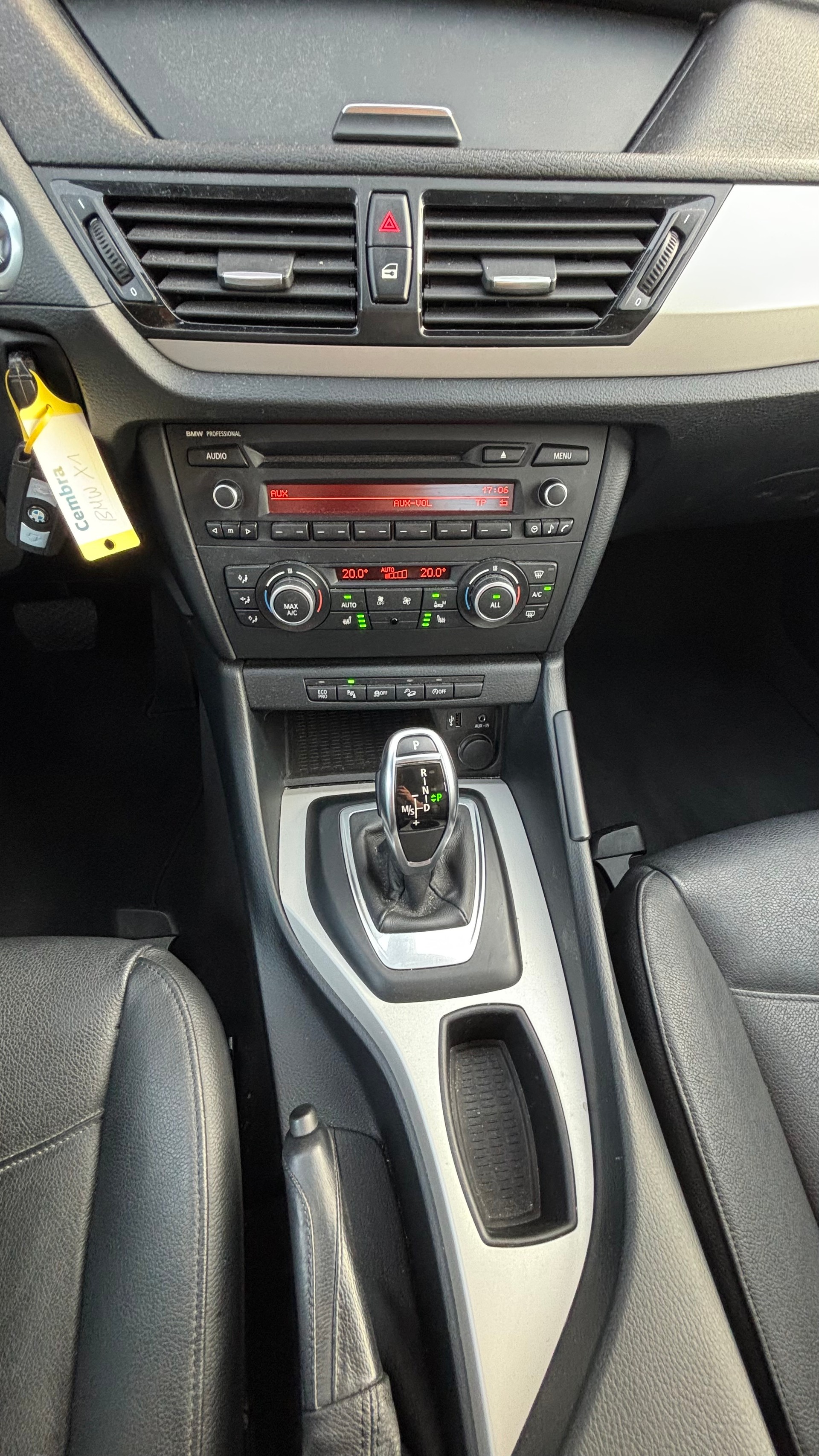 BMW X1 xDrive 18d Sport Line Steptronic-image-11
