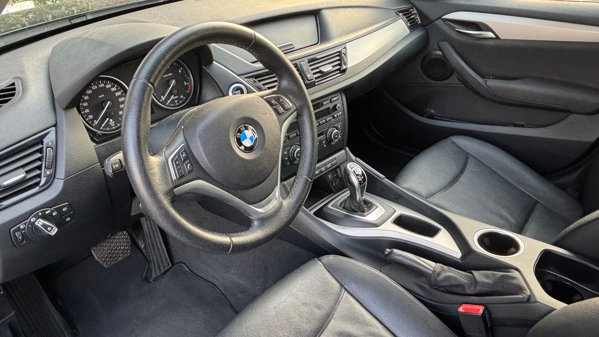 BMW X1 xDrive 18d Sport Line Steptronic-image-10