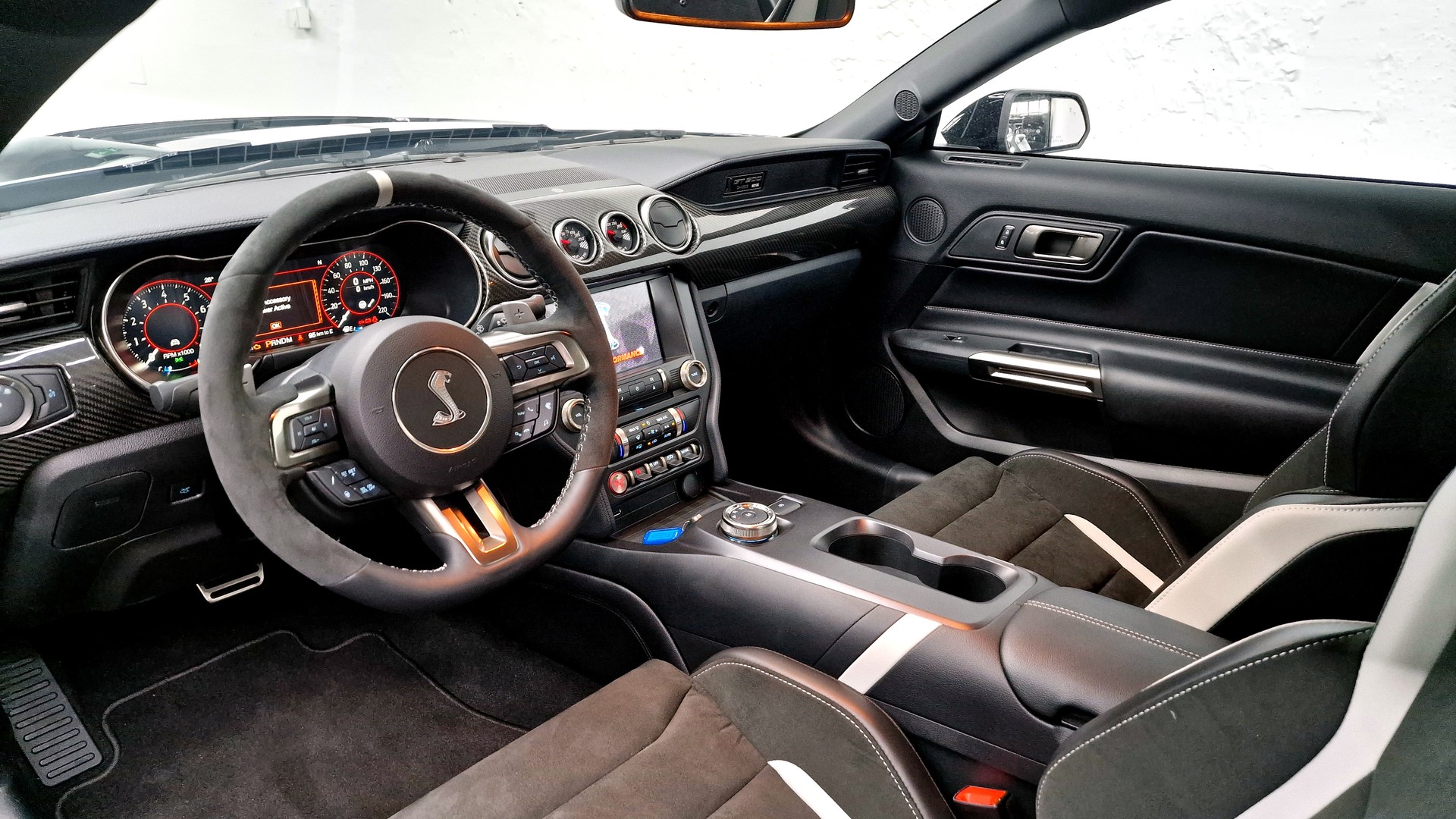 FORD MUSTANG SHELBY GT500 Carbon Fiber Track Pack-image-10