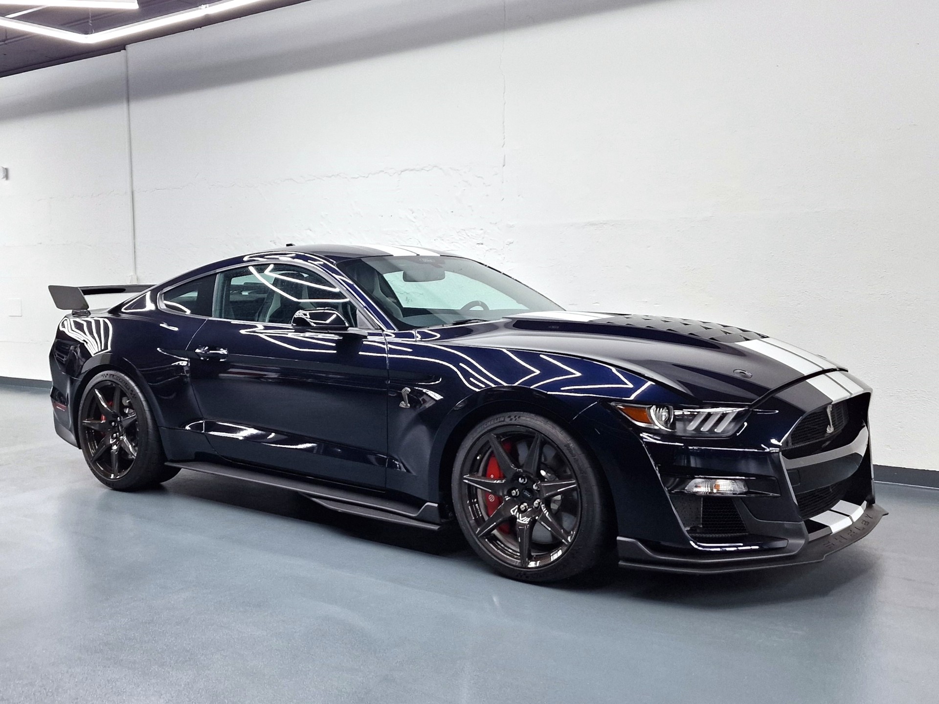 FORD MUSTANG SHELBY GT500 Carbon Fiber Track Pack-image-1