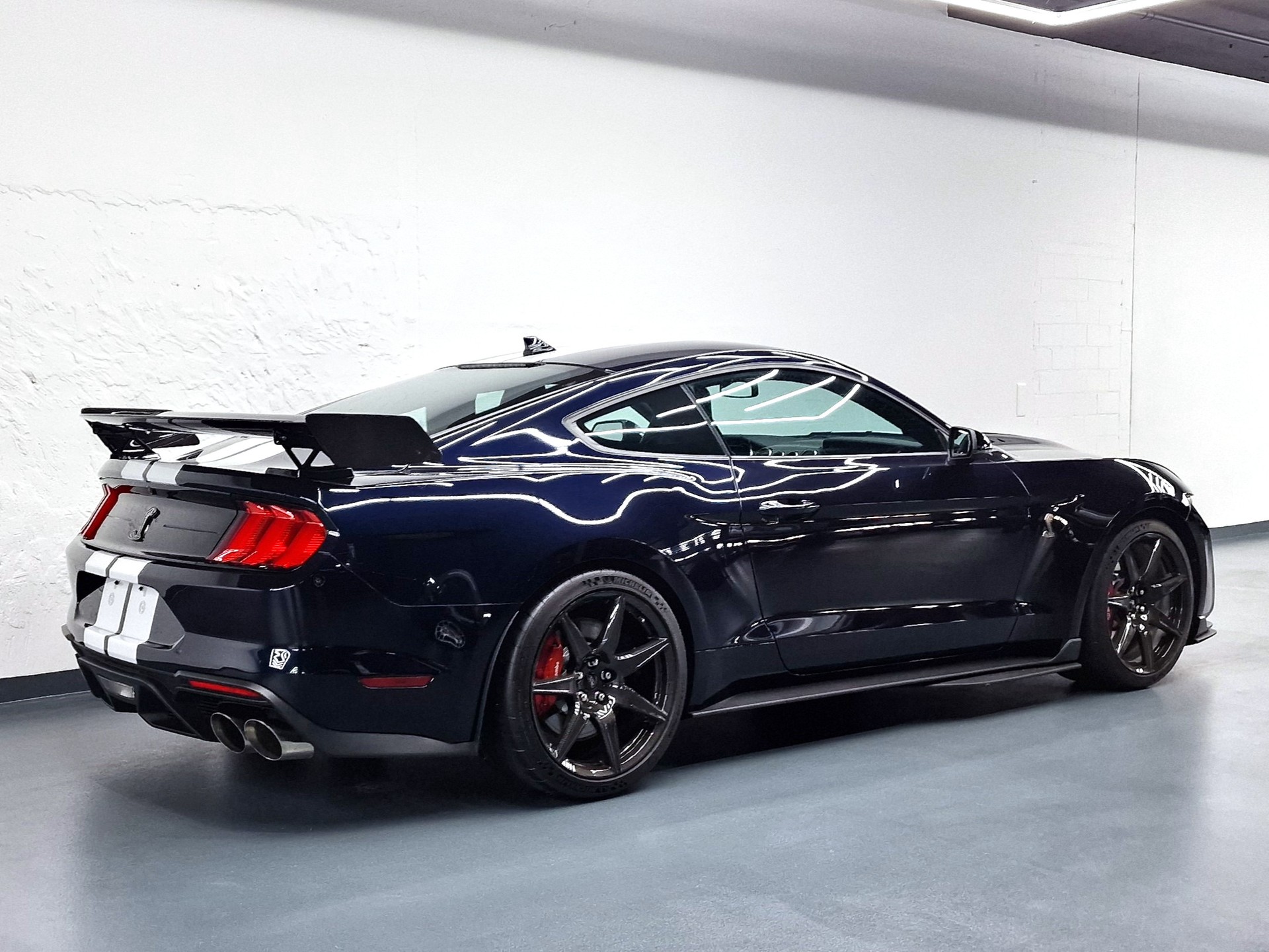FORD MUSTANG SHELBY GT500 Carbon Fiber Track Pack-image-2