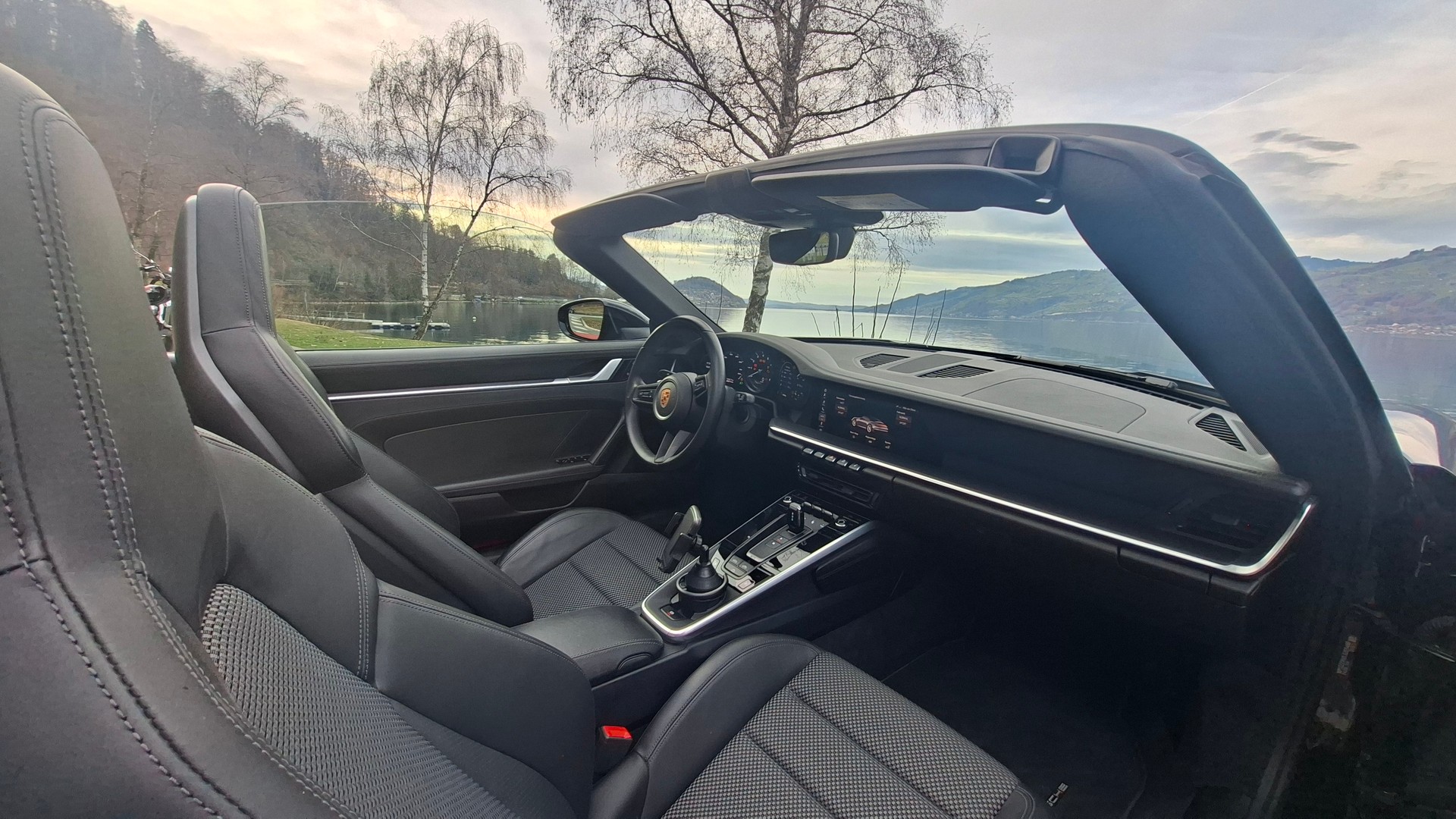 PORSCHE 911 Carrera S Cabriolet PDK (Porsche Approved)-image-7
