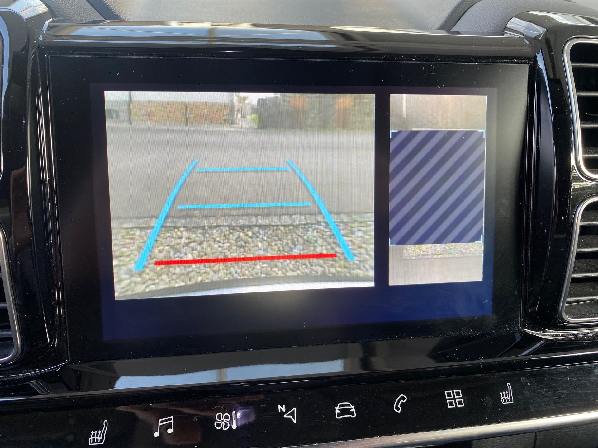 CITROEN C5 Aircross 1.5 BlueHD Feel EAT8-image-7