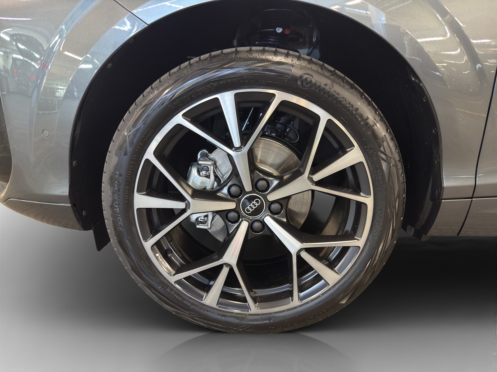 AUDI Q3 SUV 110 kW TFSI S tronic-image-12