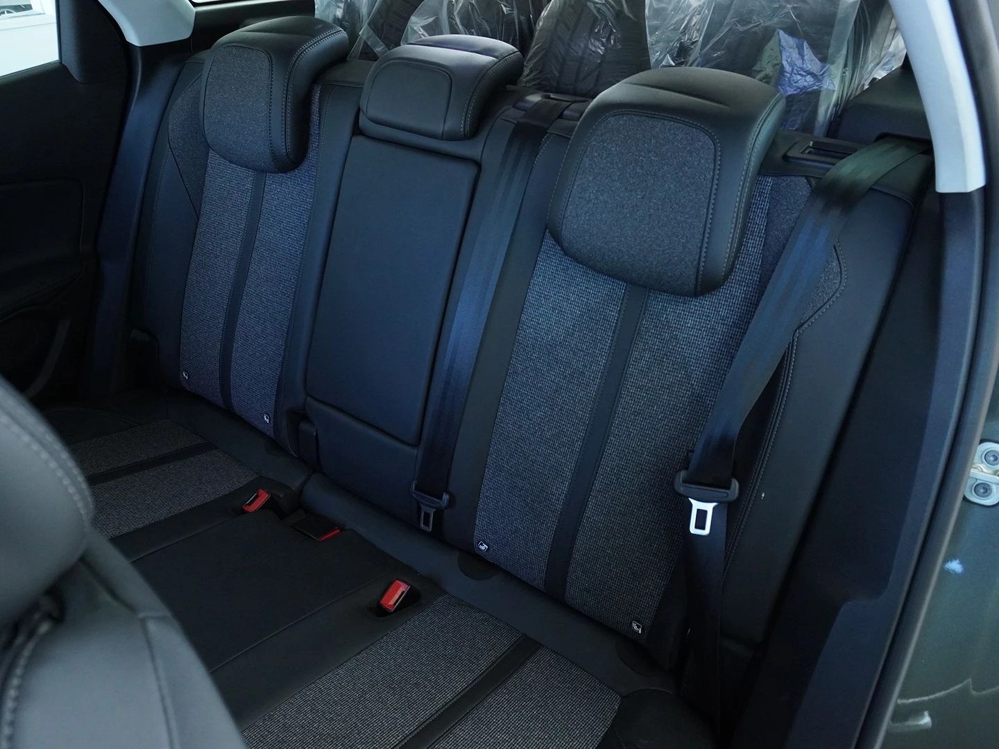 PEUGEOT 3008 1.5 BlueHDi Allure EAT-image-4