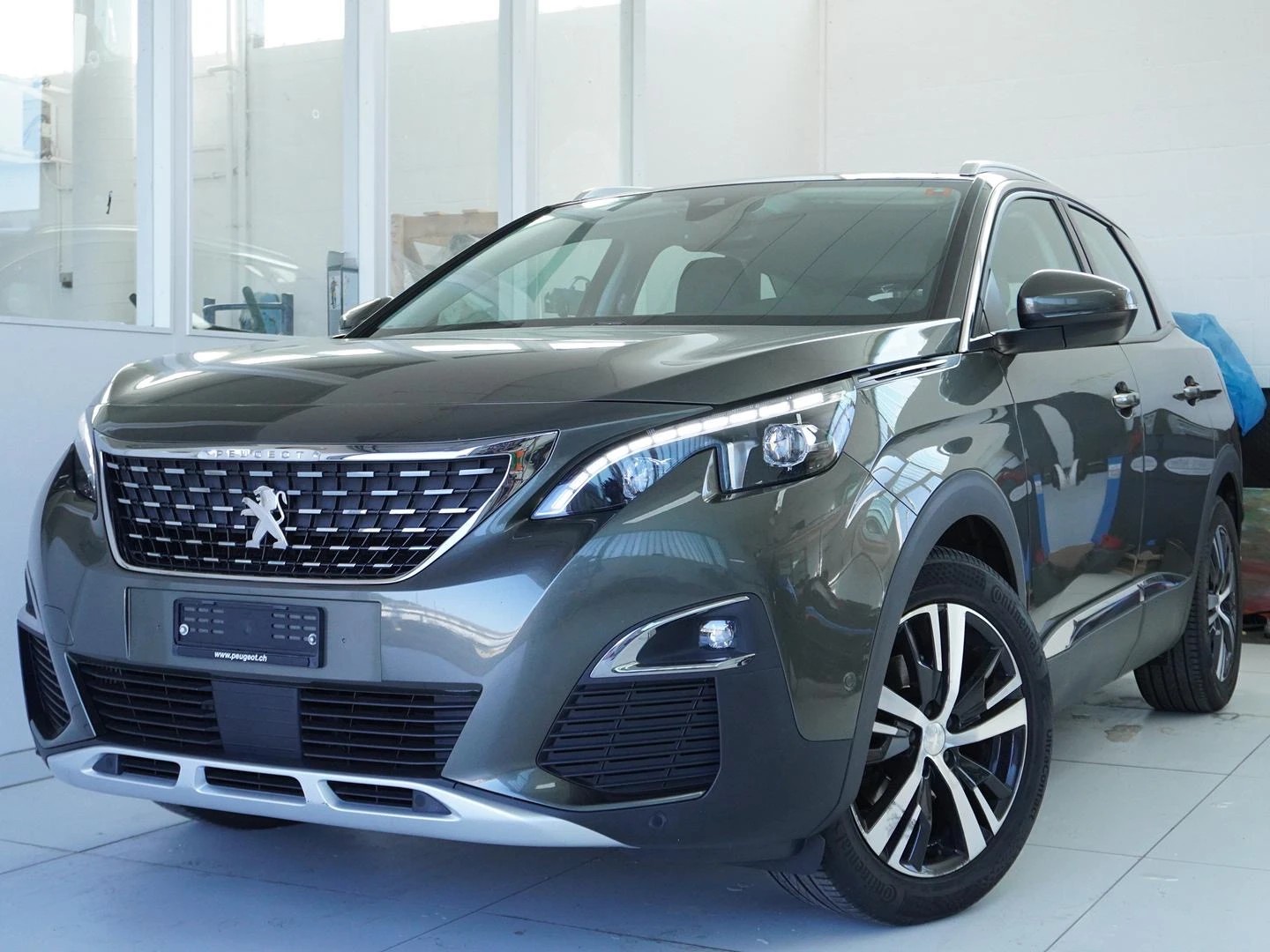PEUGEOT 3008 1.5 BlueHDi Allure EAT-image-0