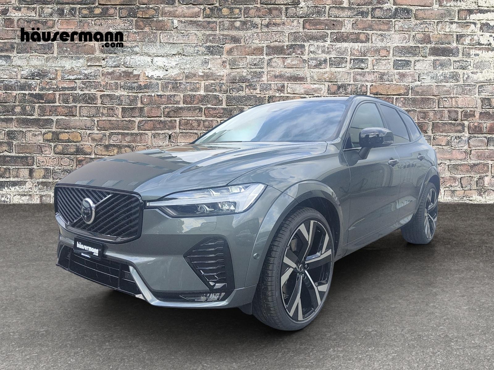 VOLVO XC60 2.0 B5 MH Ultra Dark AWD-image-0