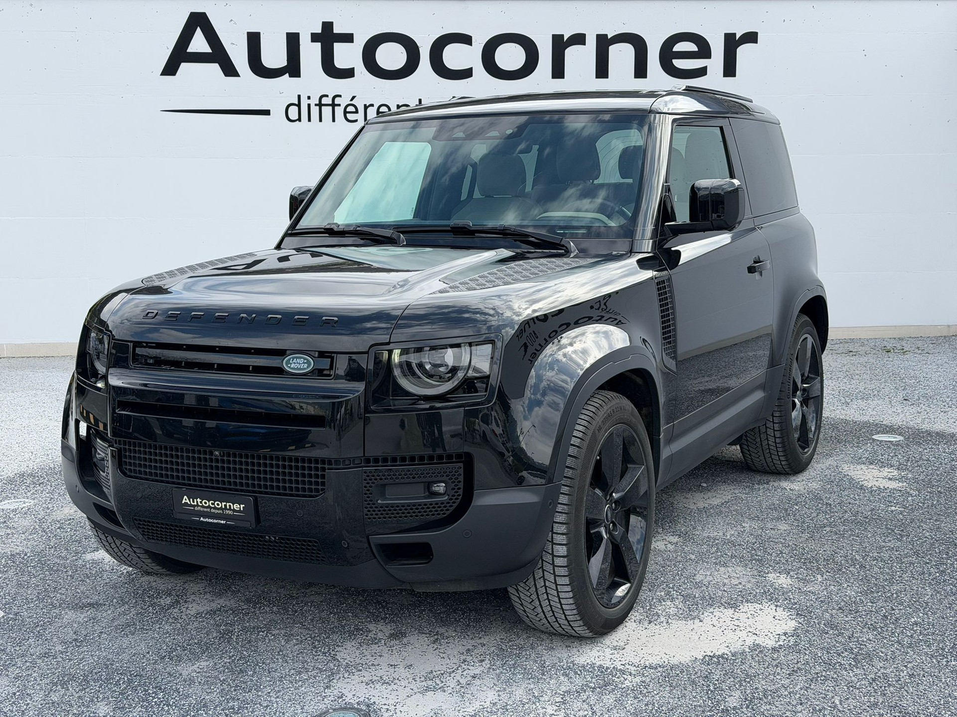 LAND ROVER Defender 90 3.0D I6 250 X-Dynamic HSE AT8-image-0