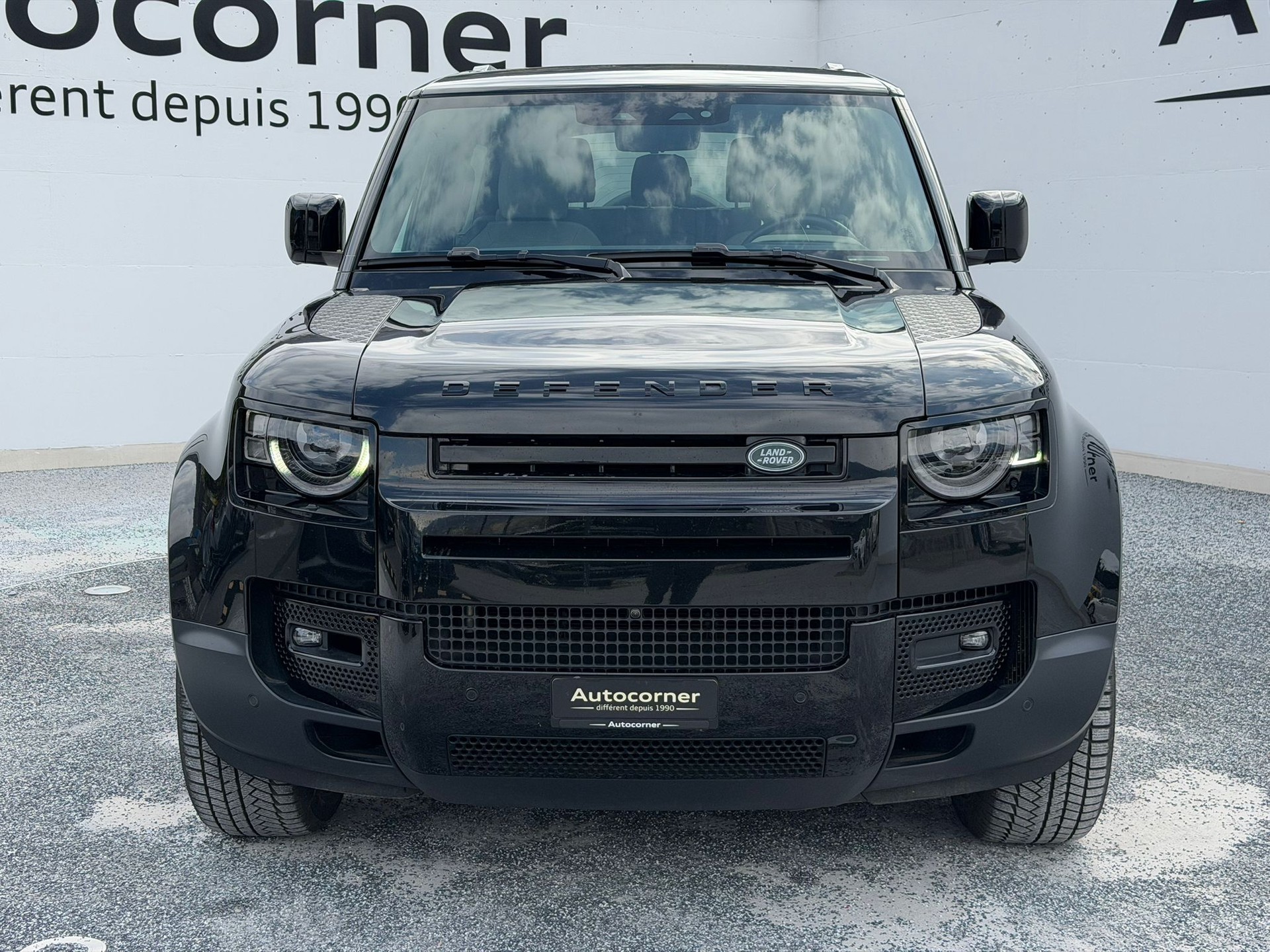 LAND ROVER Defender 90 3.0D I6 250 X-Dynamic HSE AT8-image-5