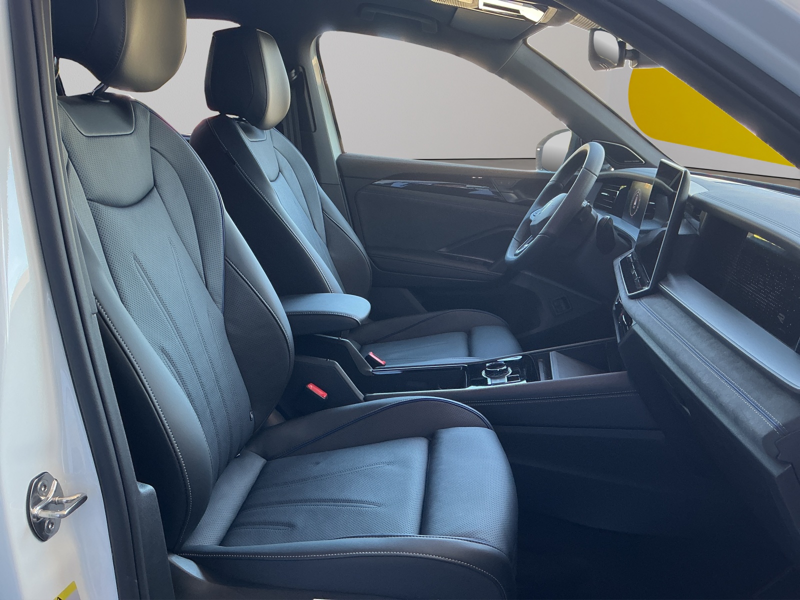 VW Tayron 1.5 TSI evo2 eHybrid R-Line DSG-image-10