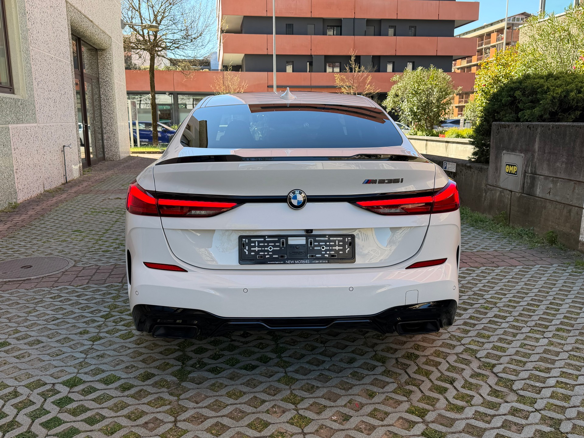 BMW M235i Gran Coupé xDrive Steptronic-image-6