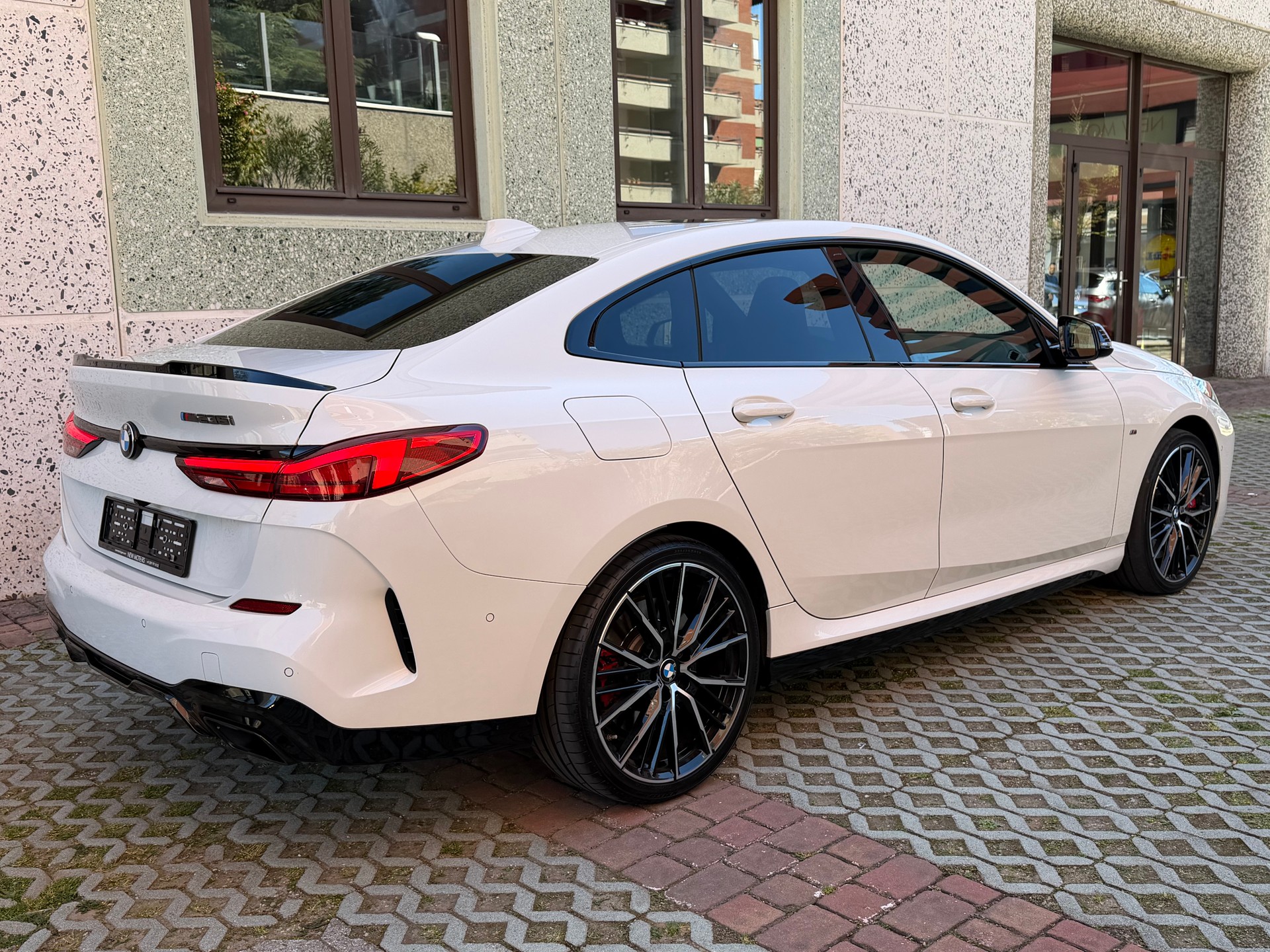 BMW M235i Gran Coupé xDrive Steptronic-image-5