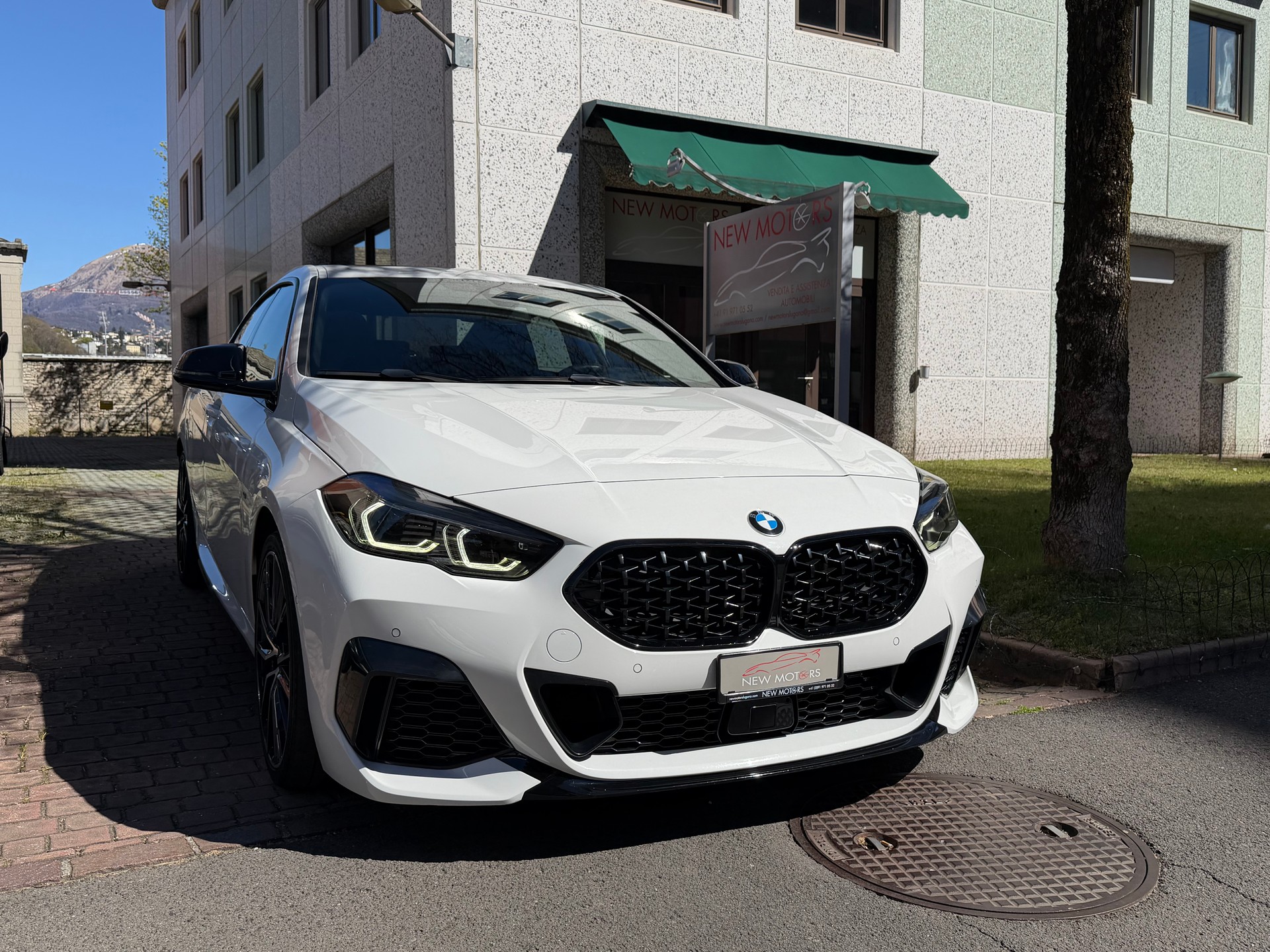 BMW M235i Gran Coupé xDrive Steptronic-image-0