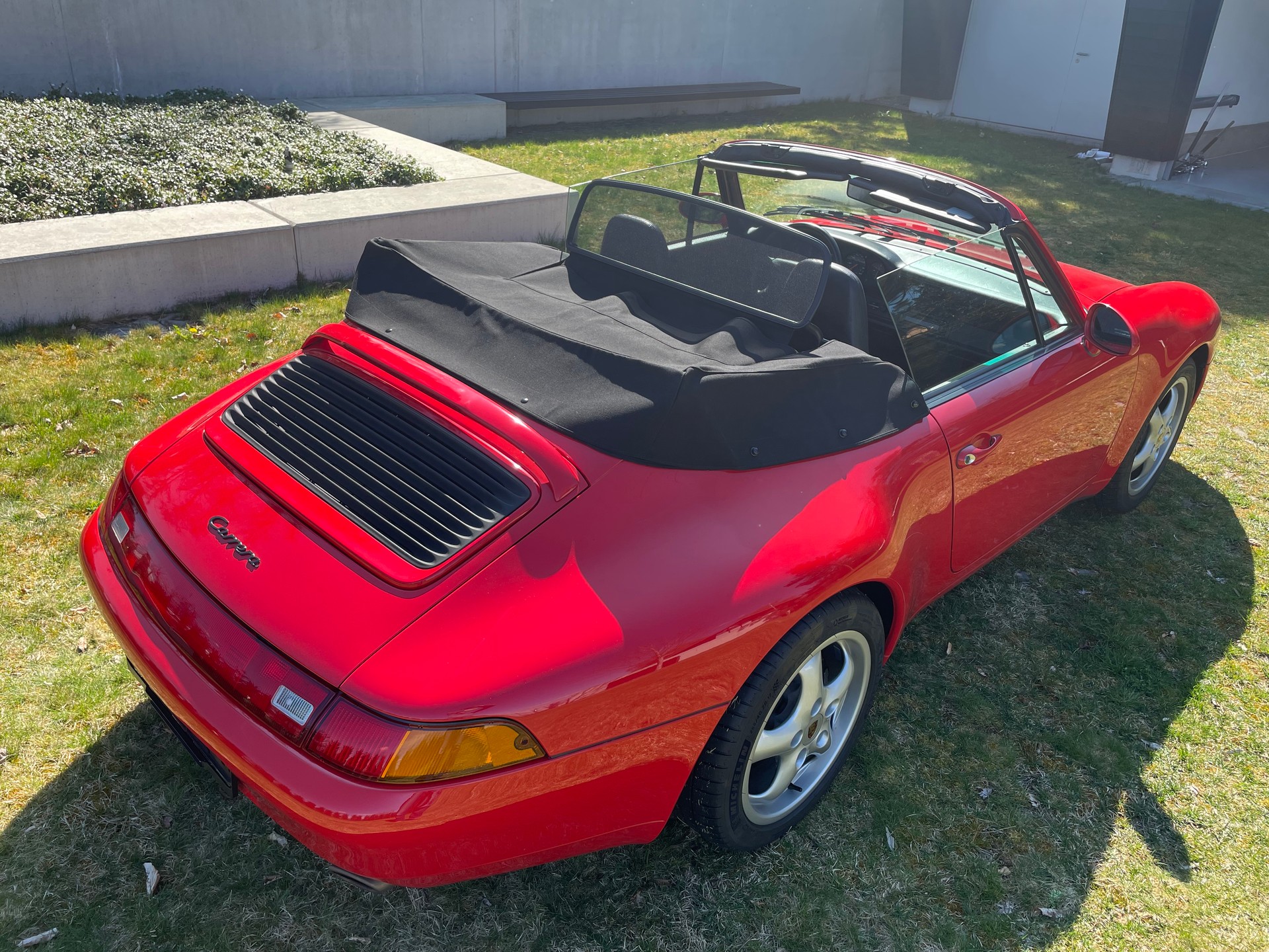 PORSCHE 993 Carrera-image-5
