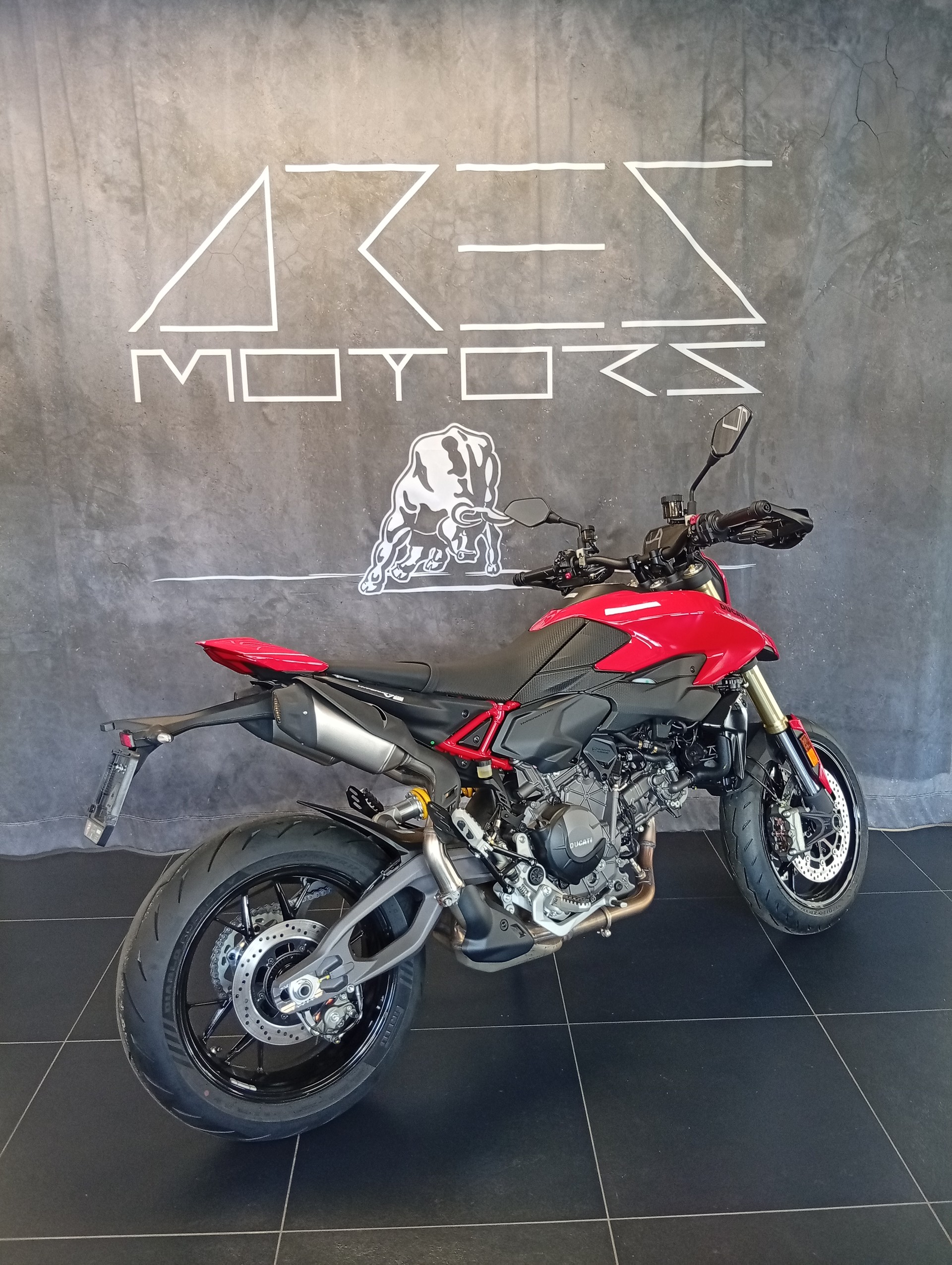 DUCATI HYPERMOTARD V2-image-7