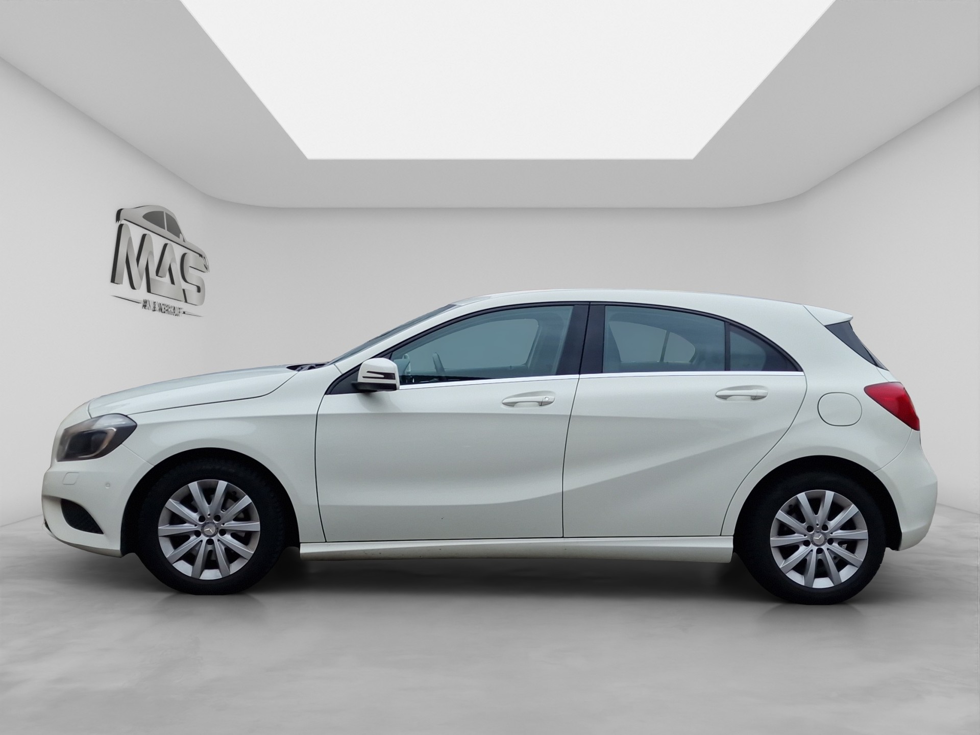 MERCEDES-BENZ A 180 (170) BlueEfficiency Classic-showroom-element-2