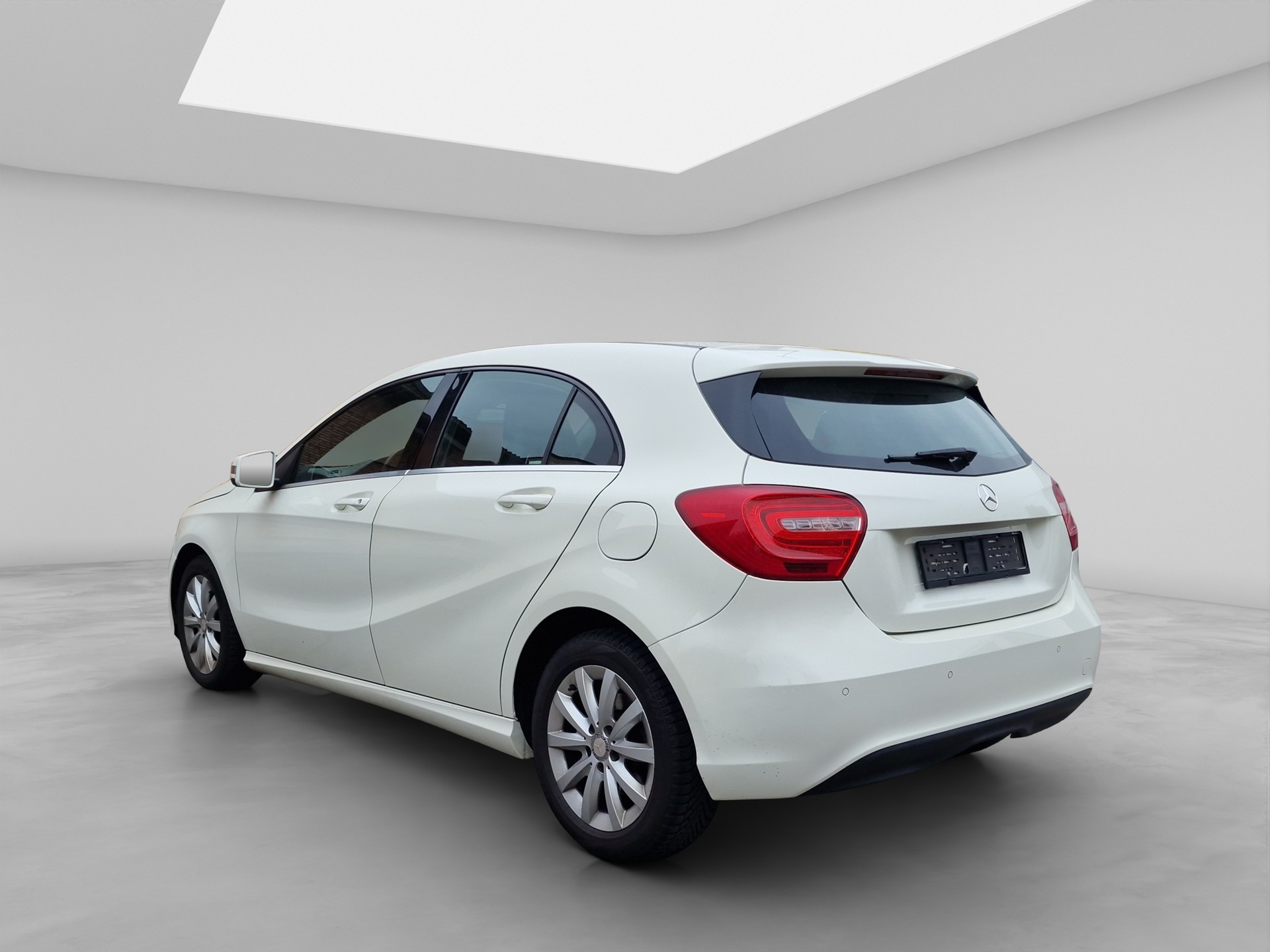 MERCEDES-BENZ A 180 (170) BlueEfficiency Classic-showroom-element-3