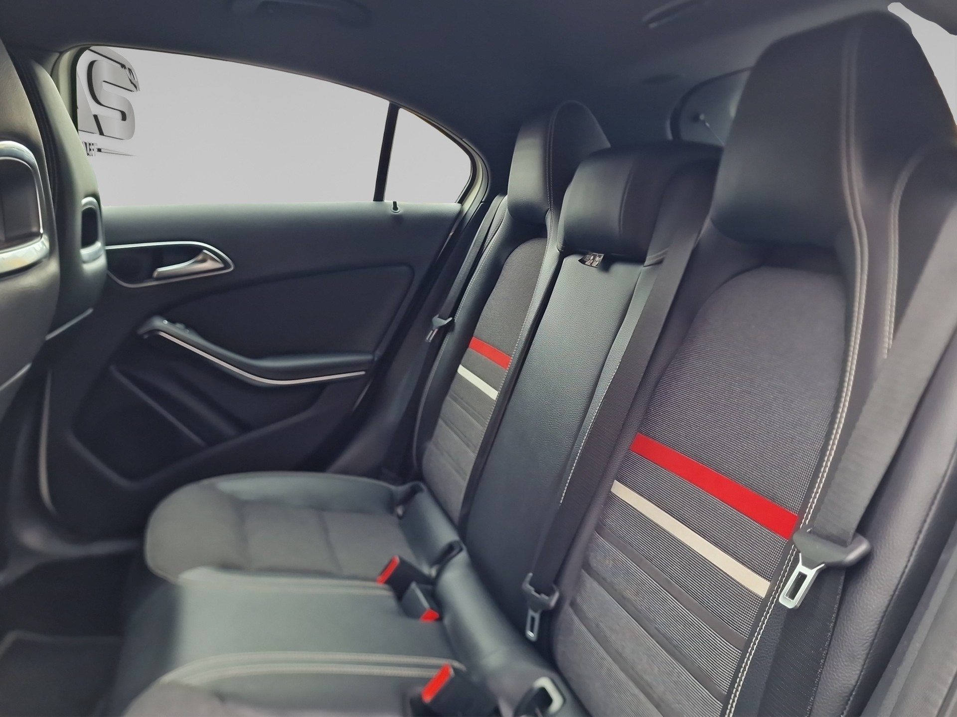 MERCEDES-BENZ A 180 (170) BlueEfficiency Classic-image-12