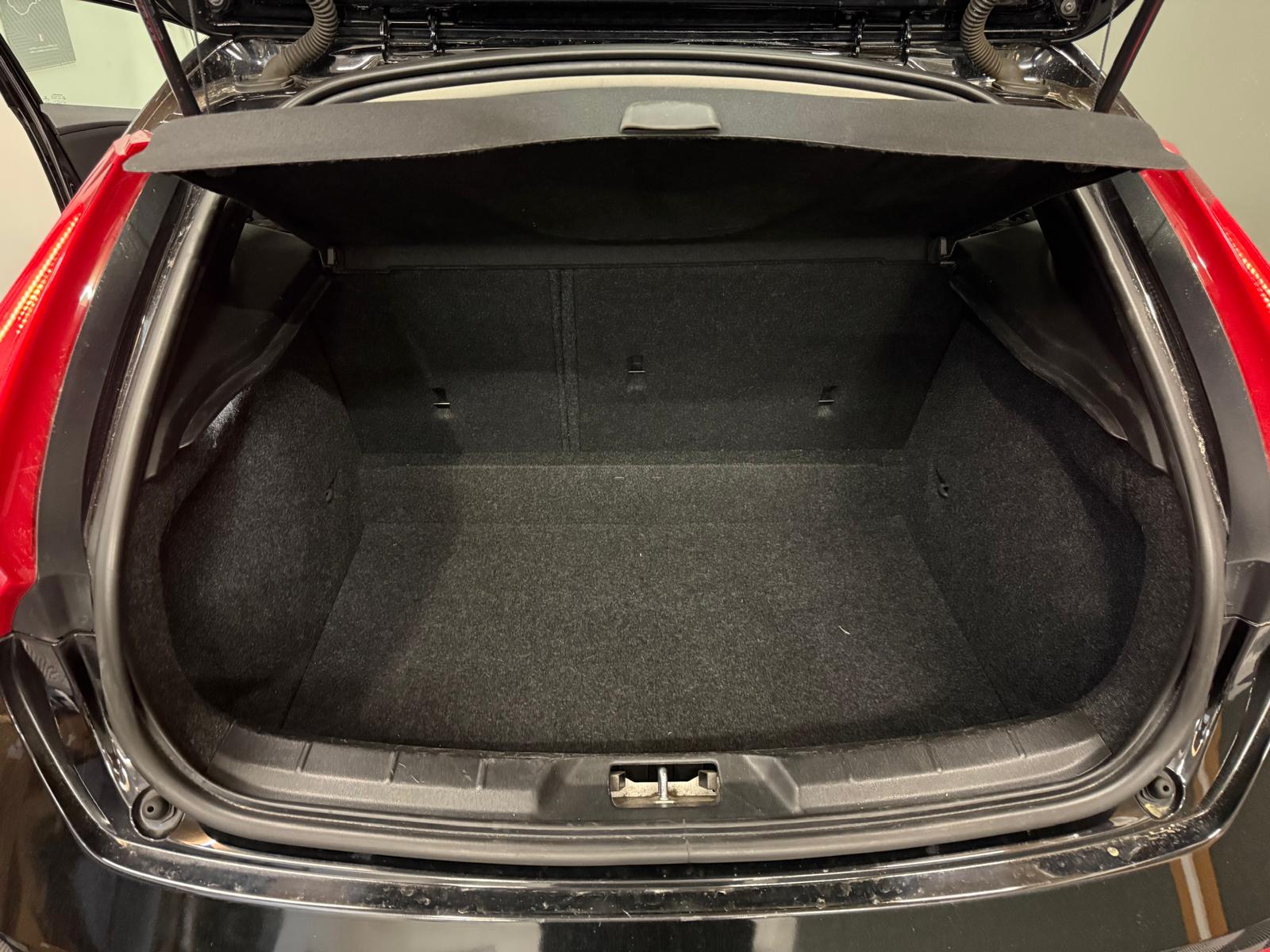 VOLVO V40 D2 Powershift-image-12