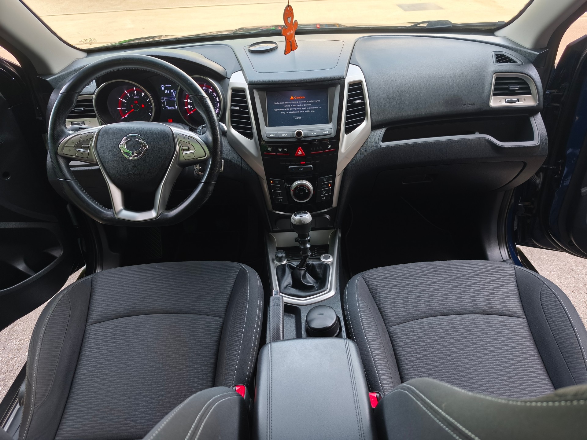 KGM-SsangYong Tivoli 1.6 e-XGi Quartz 2WD-image-8
