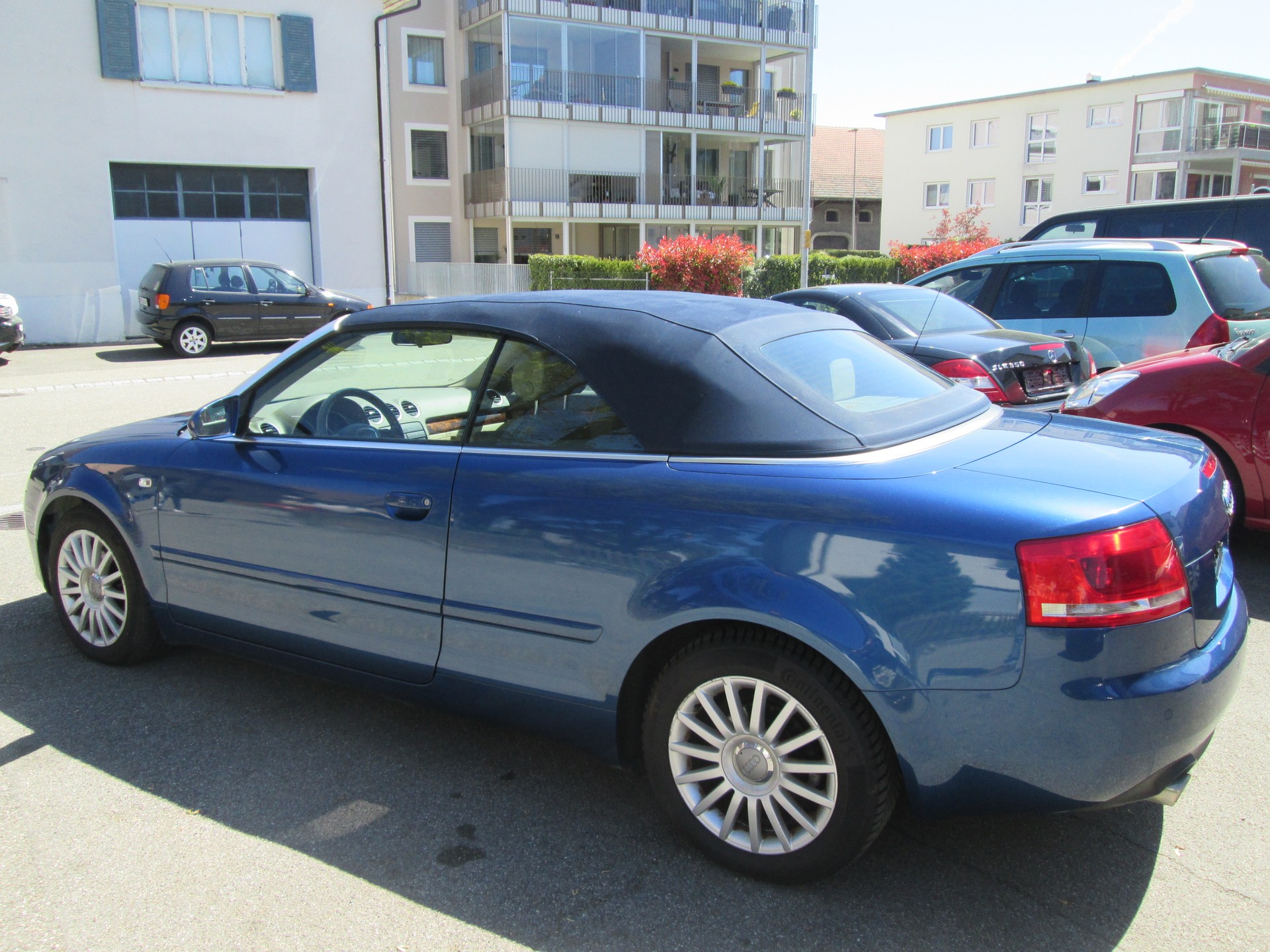 AUDI A4 Cabriolet 1.8 Turbo-image-2