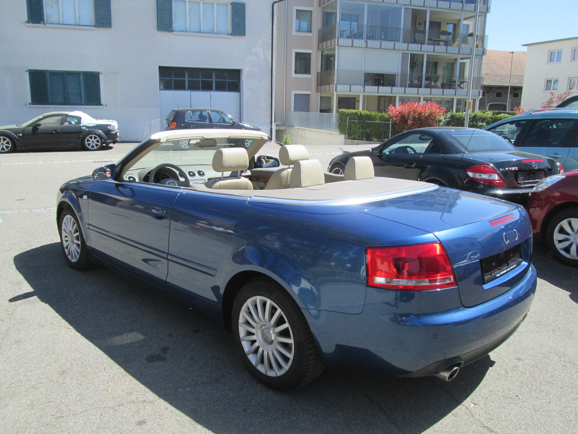 AUDI A4 Cabriolet 1.8 Turbo-image-12
