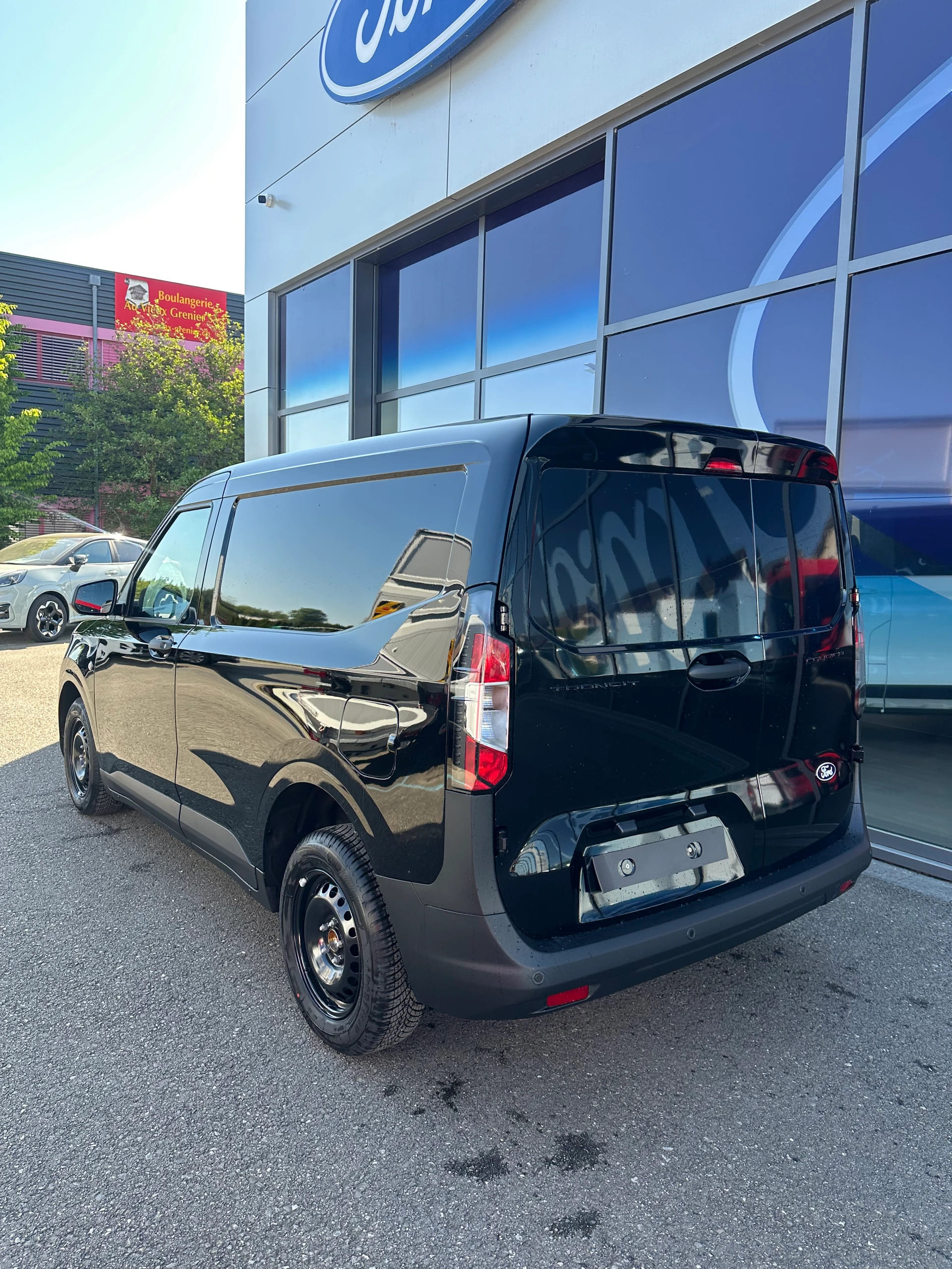FORD Transit Courier van 1.0 EcoBoo Trend/100CV/Man.-image-3