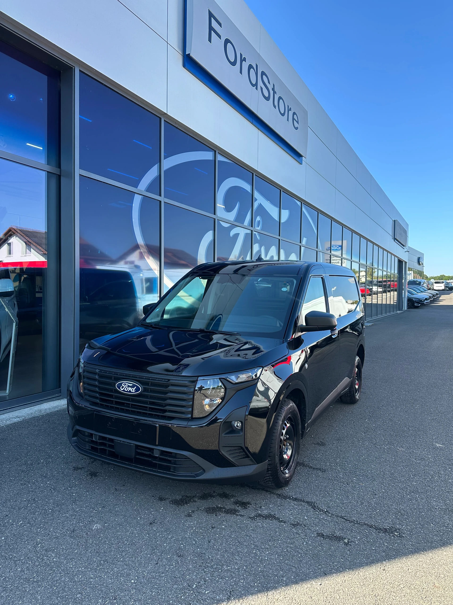 FORD Transit Courier van 1.0 EcoBoo Trend/100CV/Man.-image-1