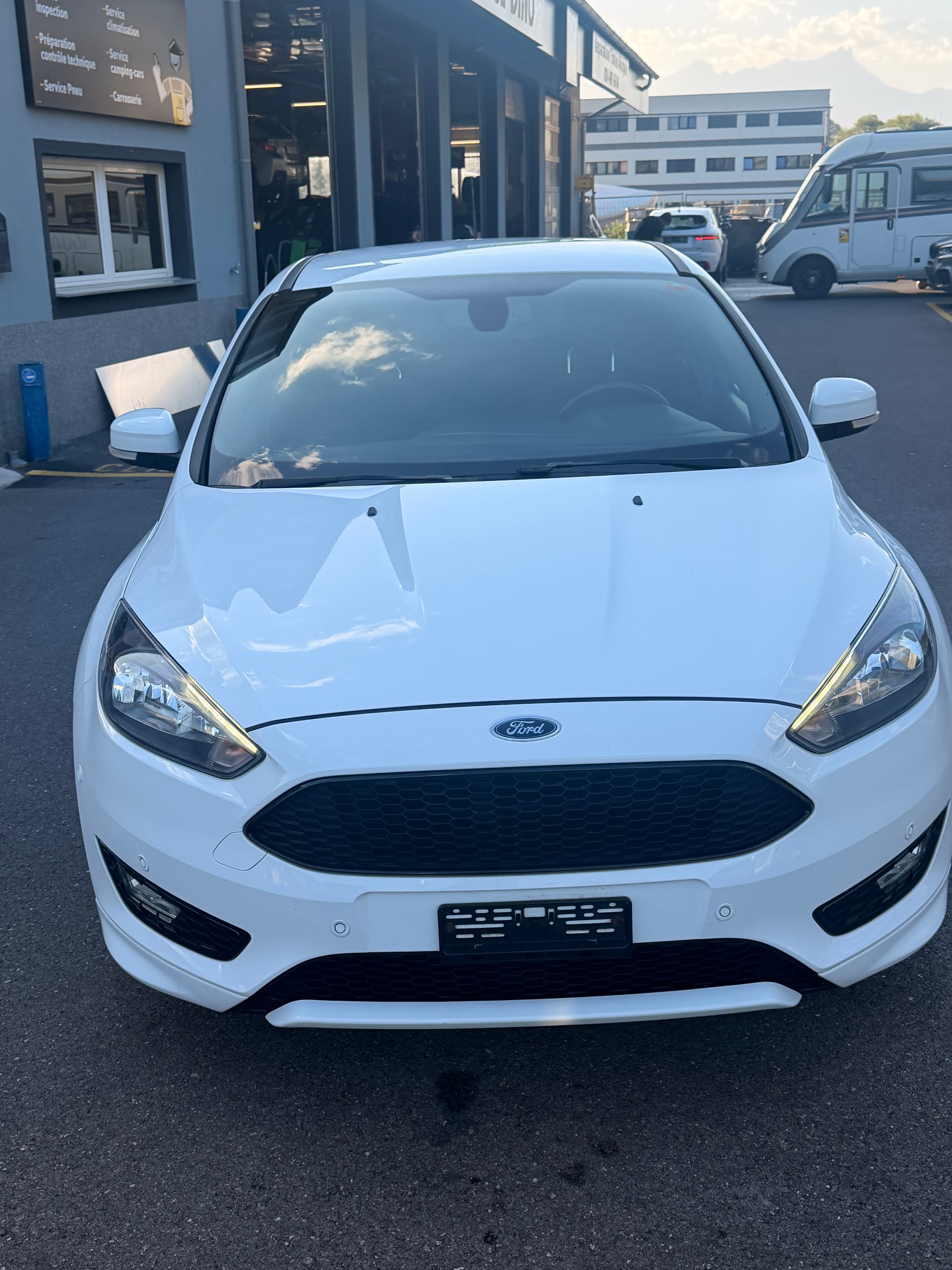 FORD Focus 1.5 SCTi ST Line-image-4