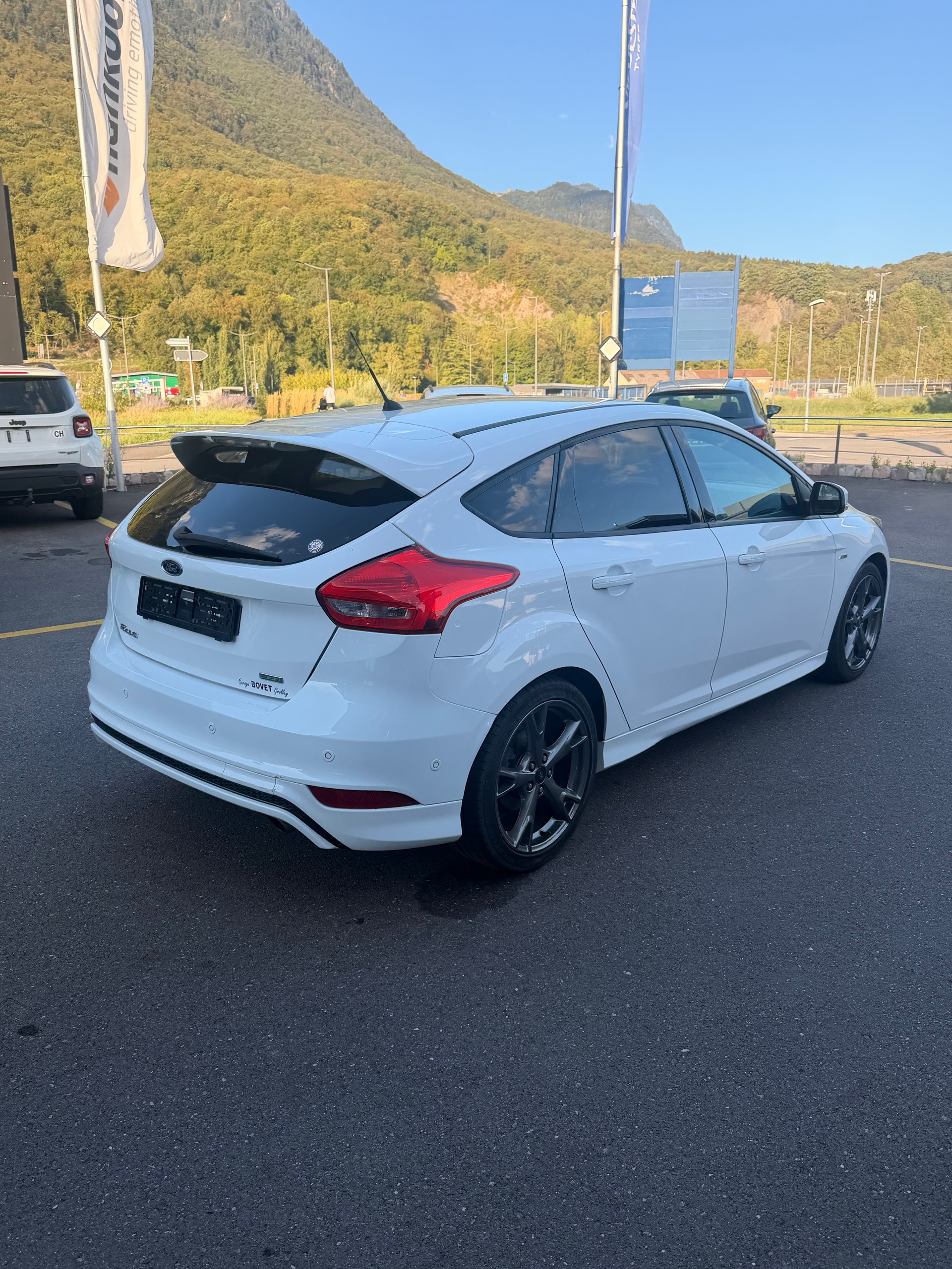 FORD Focus 1.5 SCTi ST Line-image-1