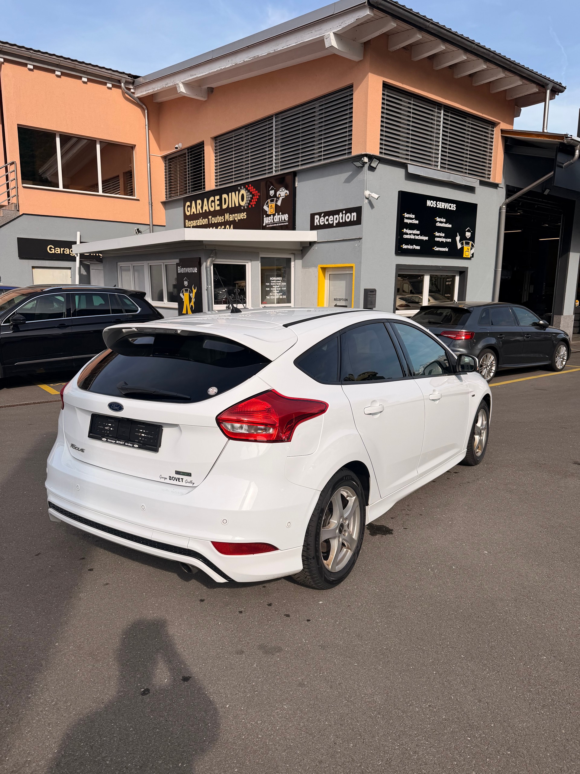 FORD Focus 1.5 SCTi ST Line-image-2