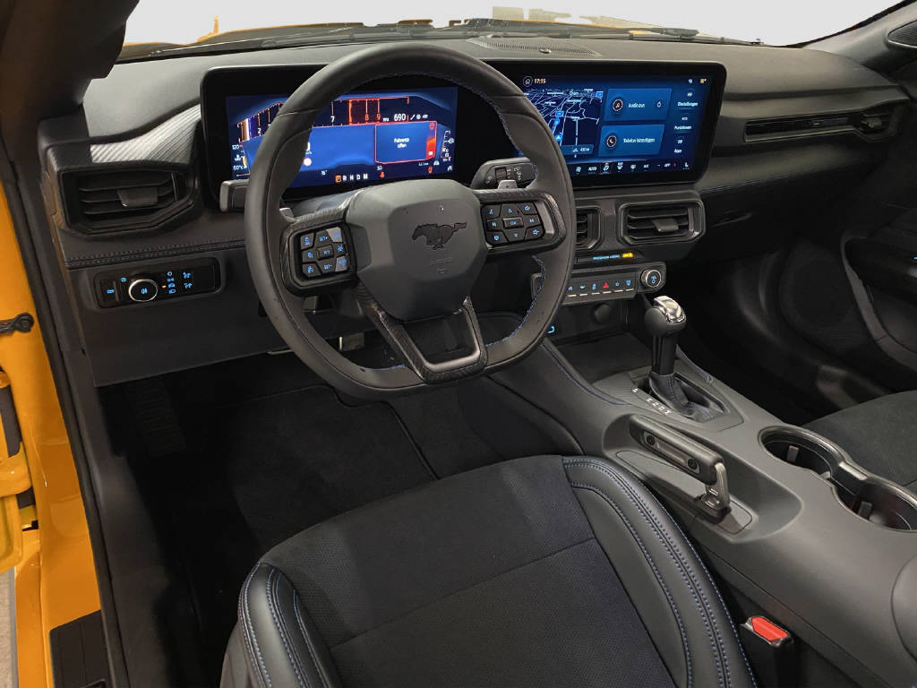 FORD Mustang Coupé 5.0 V8 Dark Horse-image-10