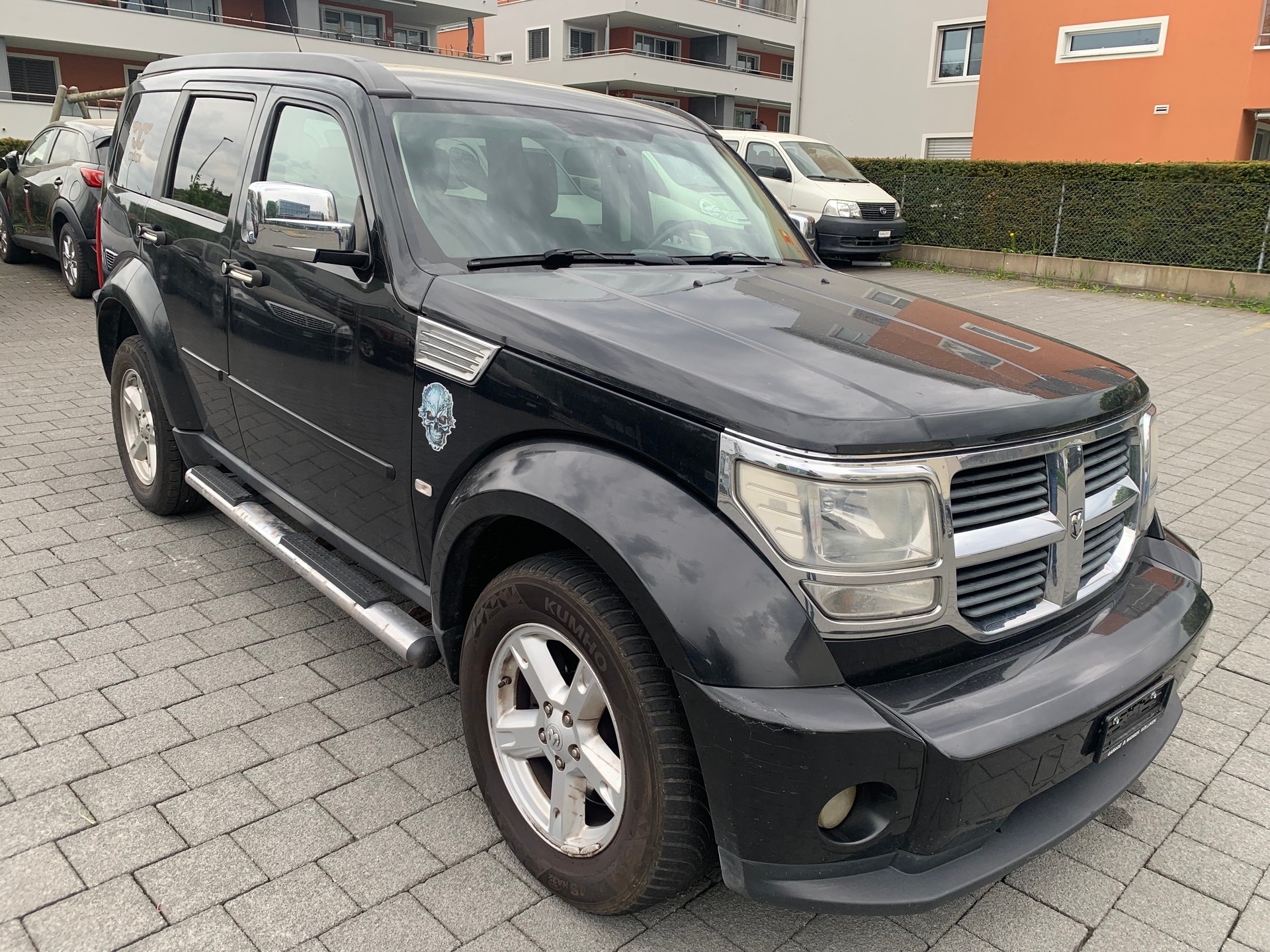 DODGE Nitro 2.8 CRD SXT Automatic-image-1