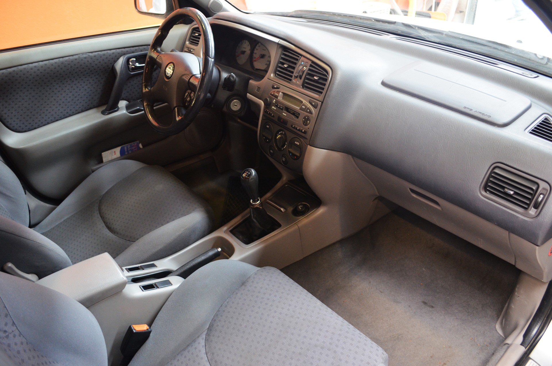 NISSAN Primera 2.0 Elegance Plus-image-7