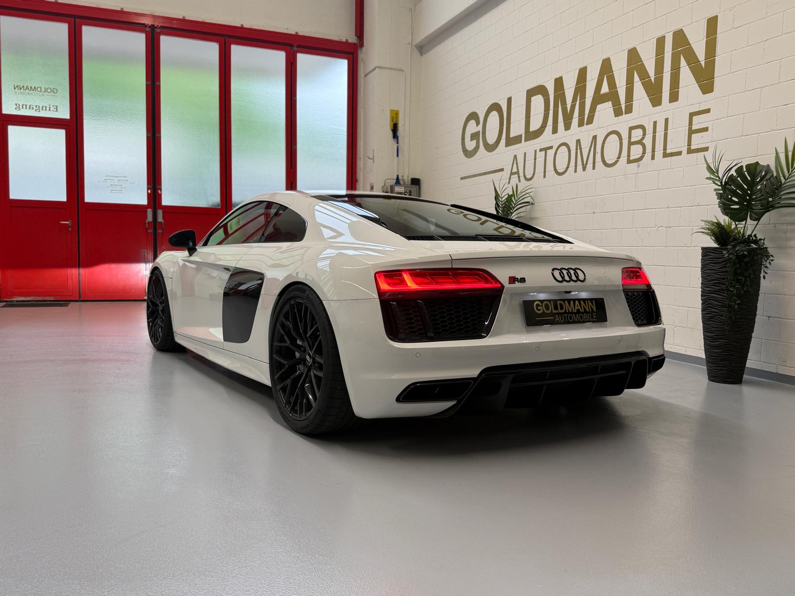 AUDI R8 Coupé 5.2 RWS S-Tronic-showroom-element-3
