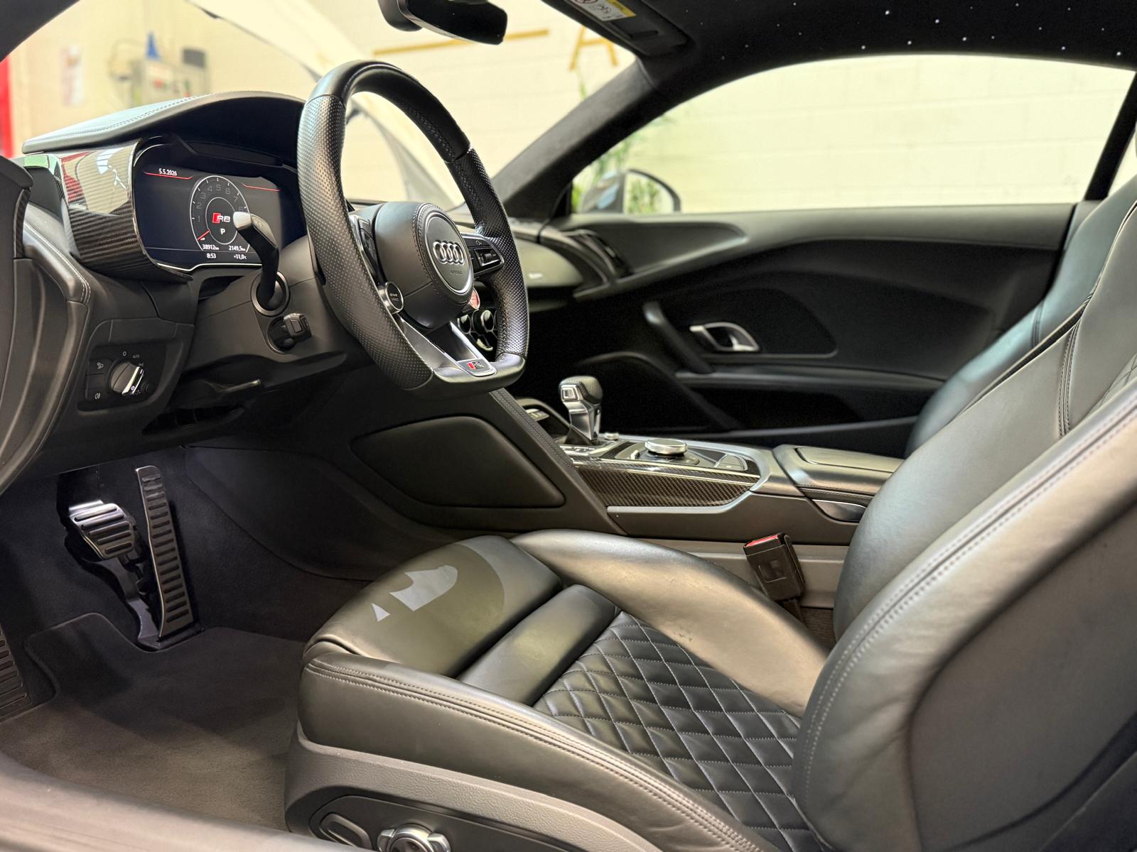 AUDI R8 Coupé 5.2 RWS S-Tronic-image-20